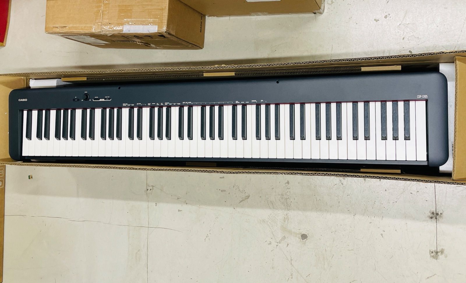 CASIOカシオ電子ピアノCDP-S105BK(ブラック) 【Aランク】494 - メルカリ