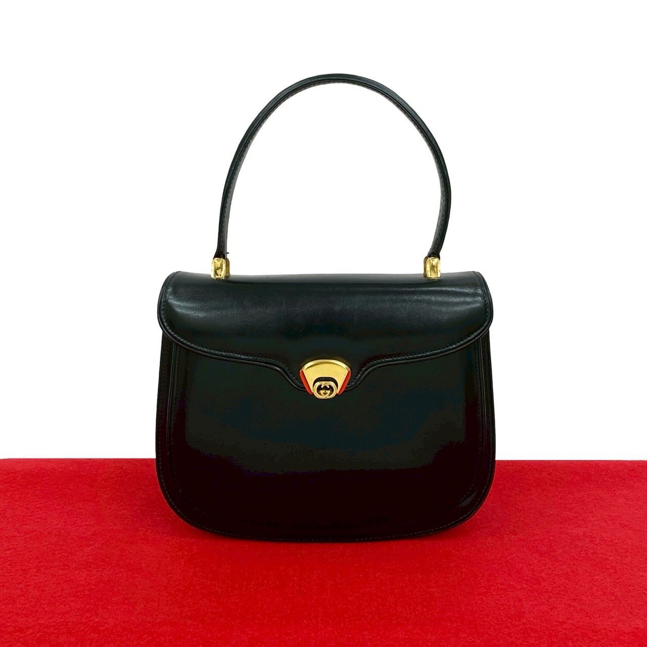 極 美品 希少品 GUCCI グッチ オールドグッチ ロゴ 金具 カーフ 極 美品 希少品 GUCCI グッチ オールドグッチ ロゴ 金具 カーフ