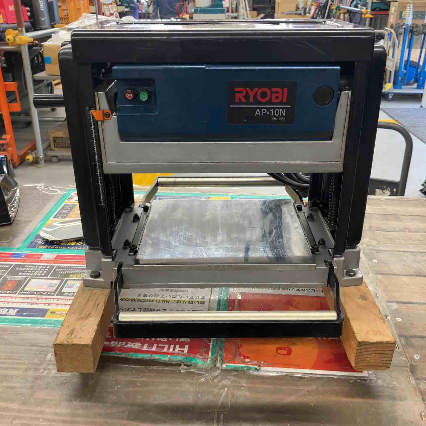 ◇リョービ(RYOBI) 自動カンナ AP-10N【戸田店】 - メルカリ