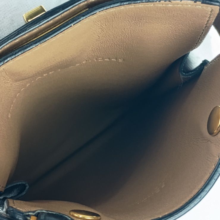 美品 FENDI フェンディ ショルダーバッグ ピーカブー ピーカフォン