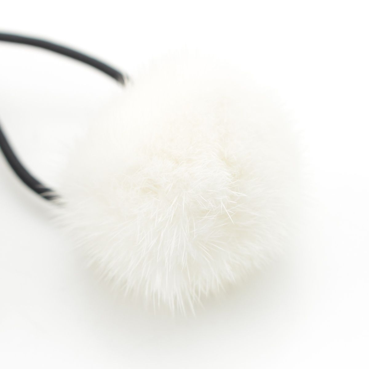 ルイヴィトン ミンク シュシュ・ヴィゾン LV コージー ヘア