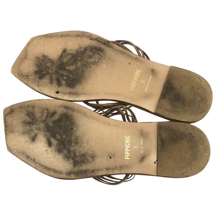 PIPPICHIC (ピッピシック) □ ② コンチョ付き トングサンダル