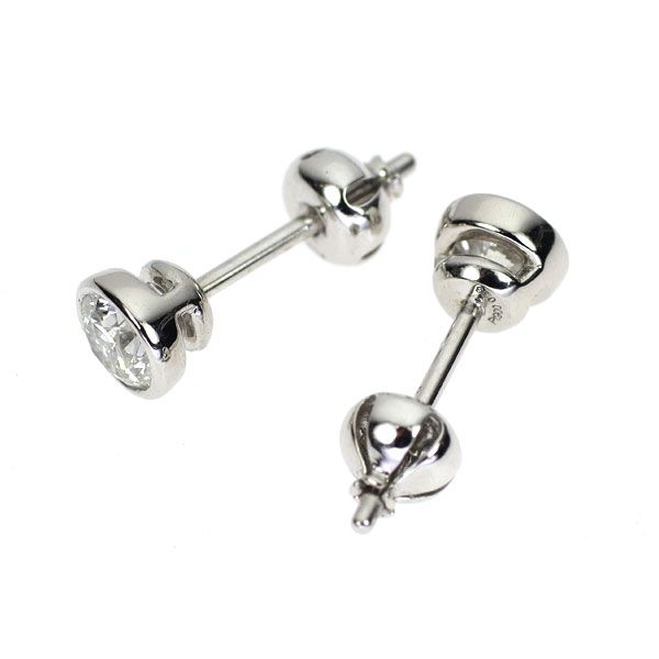 フォーエバーマーク Pt900 ダイヤモンド ピアス 0.65ct - メルカリ