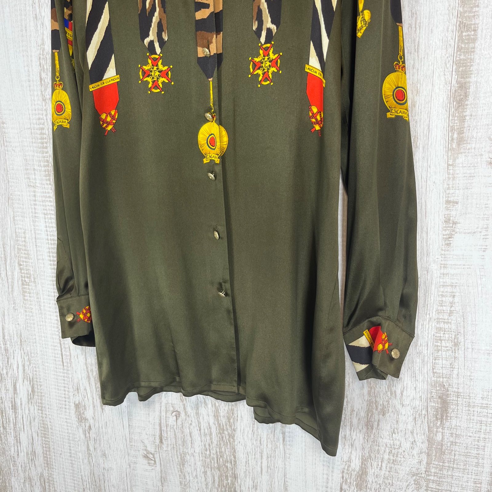 ESCADA エスカーダ ヴィンテージ 勲章モチーフ オープンカラー シルク