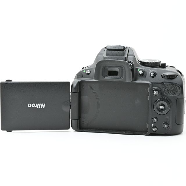良品＞ Nikon デジタル一眼レフカメラ D5100 18-55VR レンズキット