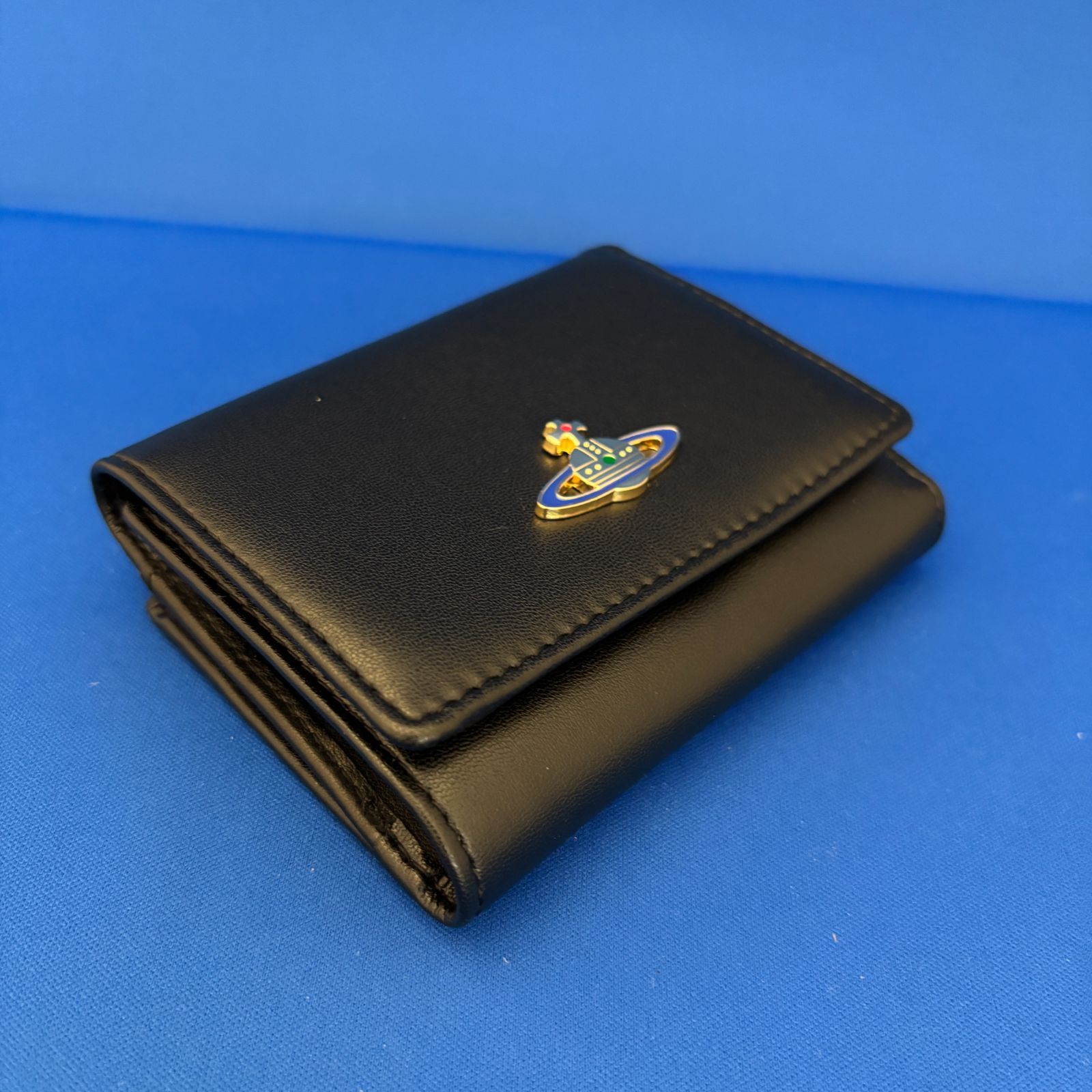 新品・正規品】ヴィヴィアンウエストウッド 三つ折財布 BLACK 無光沢 6