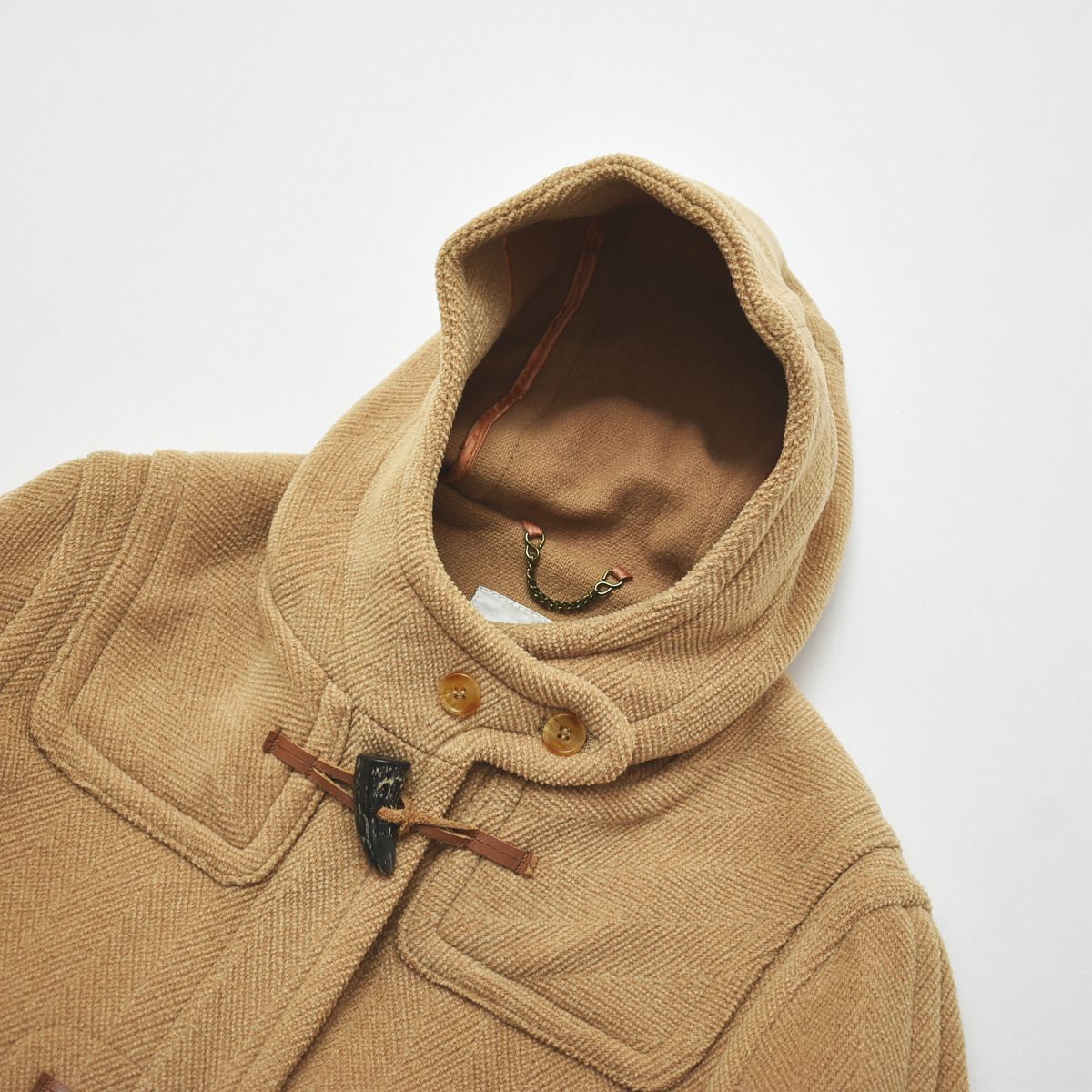 極上 モンゴメリー チベット社 ムーアブルック ダッフルコート 英国製 ベージュ 極上 モンゴメリー チベット社 ムーアブルック ダッフルコート 英国製