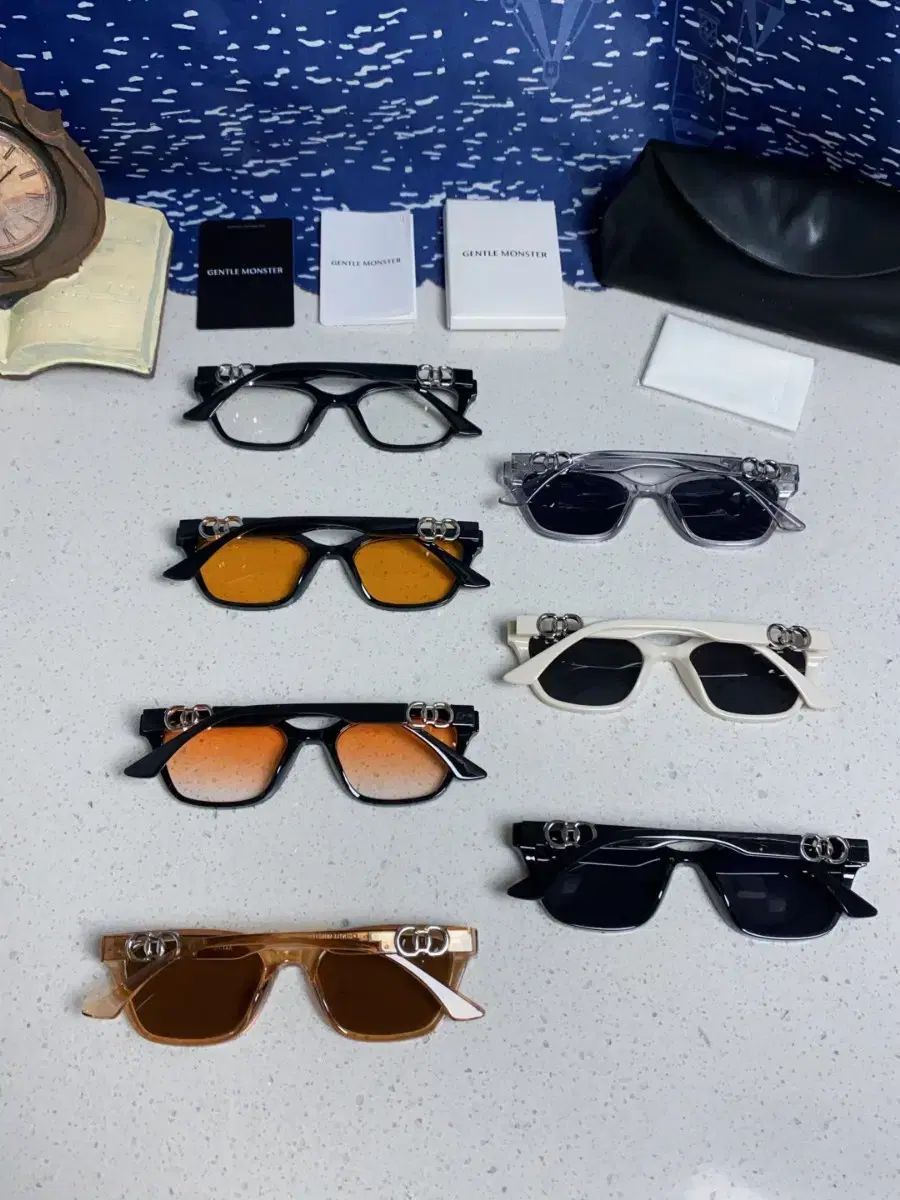 GENTLE MONSTER(ジェントルモンスター) ブラック サングラス XOXO 25s