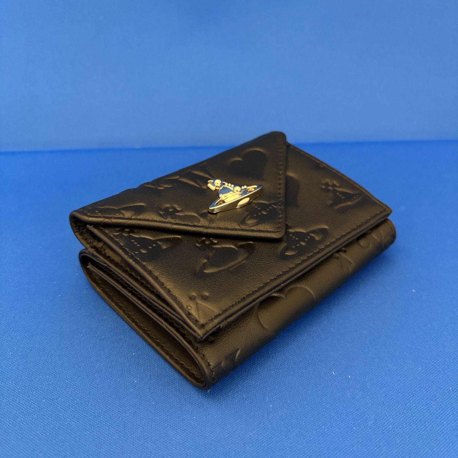新品・正規品・お買い得！】ヴィヴィアンウエストウッド 三つ折財布