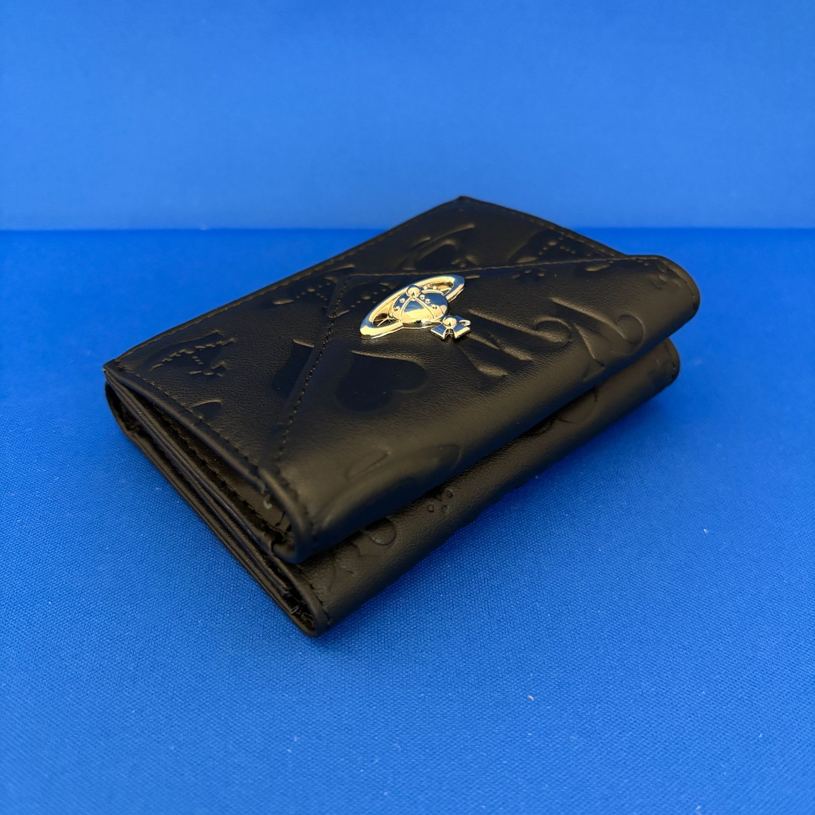 新品・正規品・お買い得！】ヴィヴィアンウエストウッド 三つ折財布