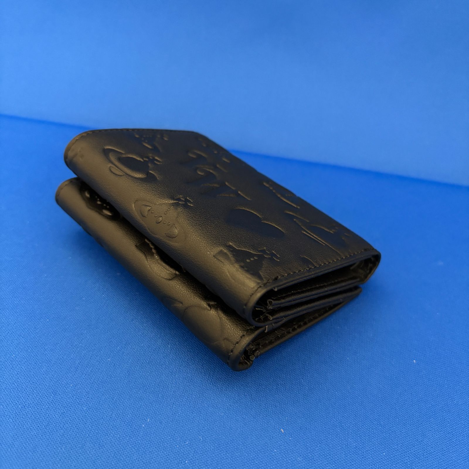 新品・正規品・お買い得！】ヴィヴィアンウエストウッド 三つ折財布