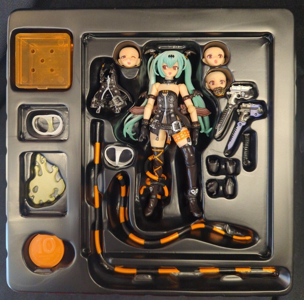 海洋堂 リボルテック/クイーンズブレイド 門を開く者アリス EXTRA