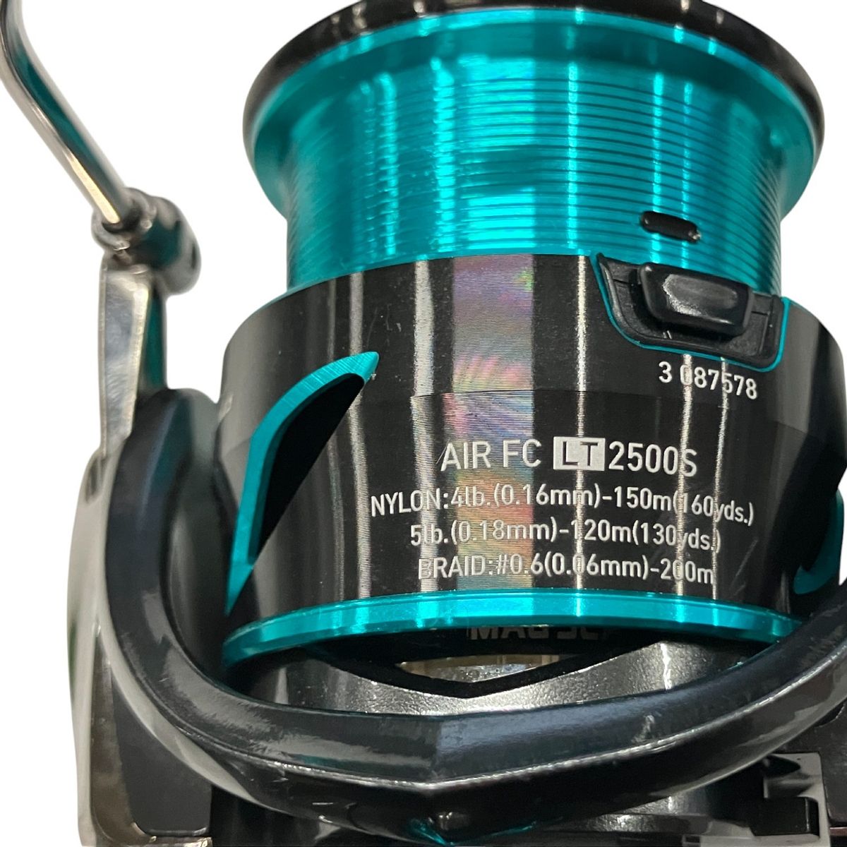 DAIWA ダイワ エメラルダス AIR FC LT2500S スピニング リール 釣具