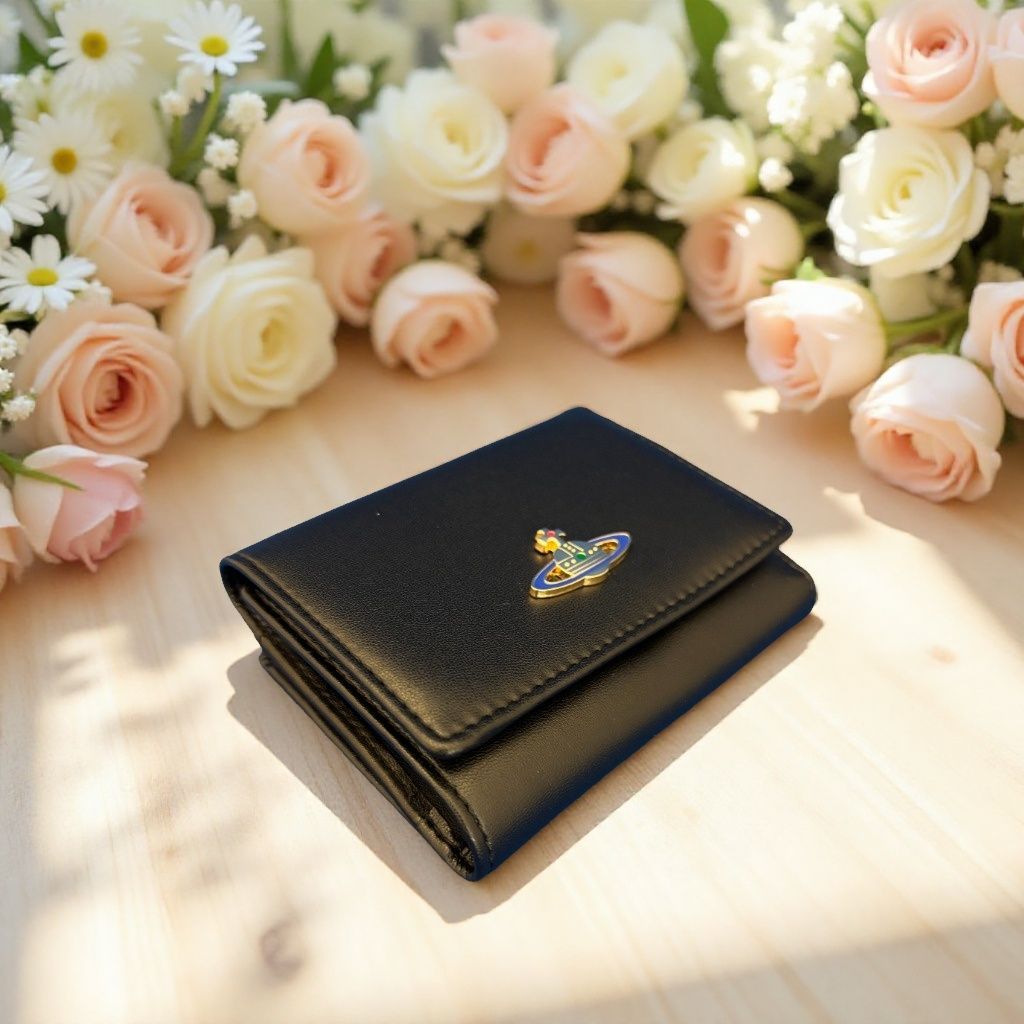 新品・正規品】ヴィヴィアンウエストウッド 三つ折財布 BLACK 無光沢 6