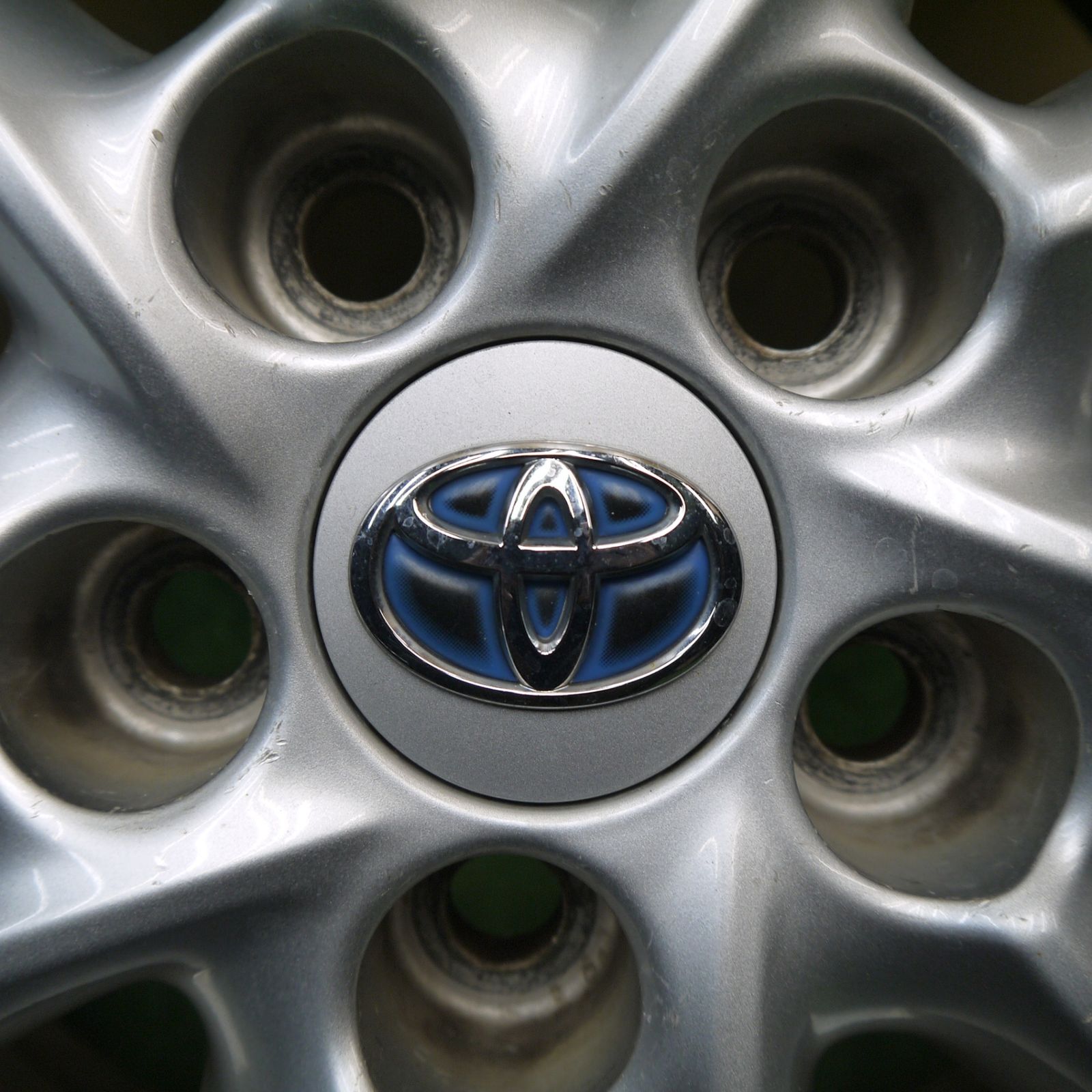 バリ溝！キレイ！9.5分☆トヨタ 50系 エスティマ アエラス 純正 215