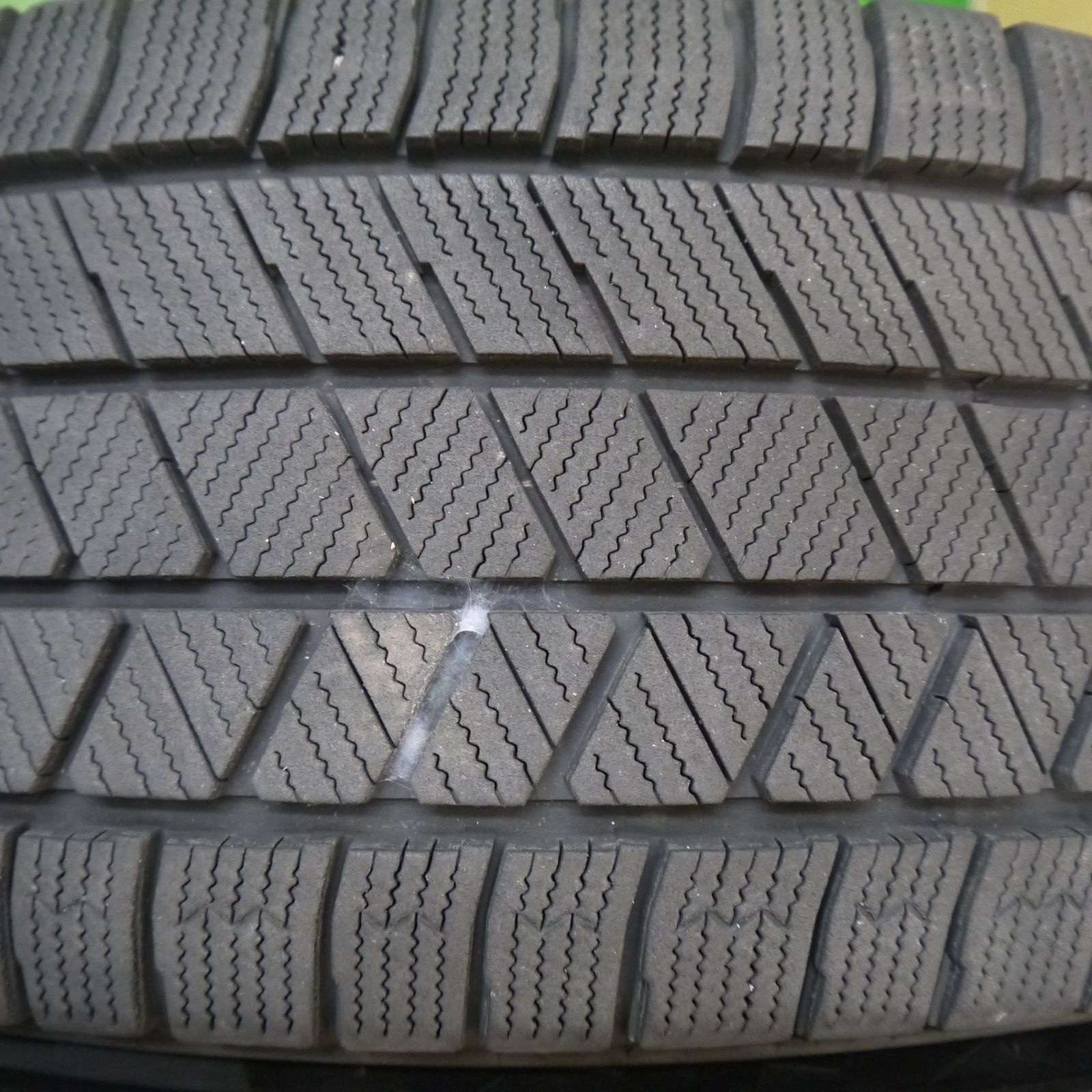 JACK2②225/65R17 ブリヂストン スタッドレス溝有 225/65R17 ブリヂストン バリ溝 スタッドレス