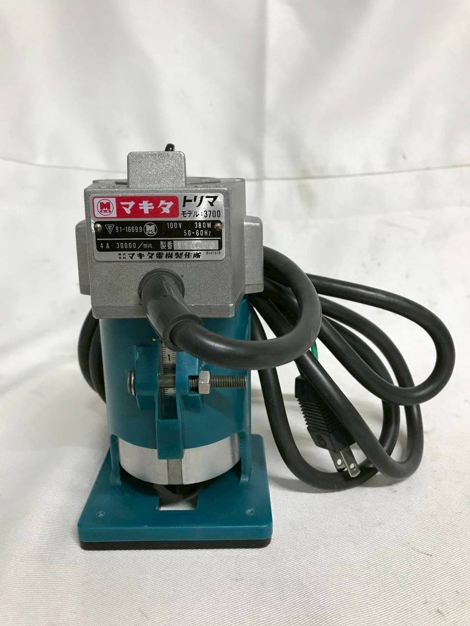 【北見市発】マキタ makita トリマ 3700 緑 電動工具 DIY (D6690aykYM) 北見市発】マキタ makita トリマ 3700 緑 電動工具 DIY 【公式通販】