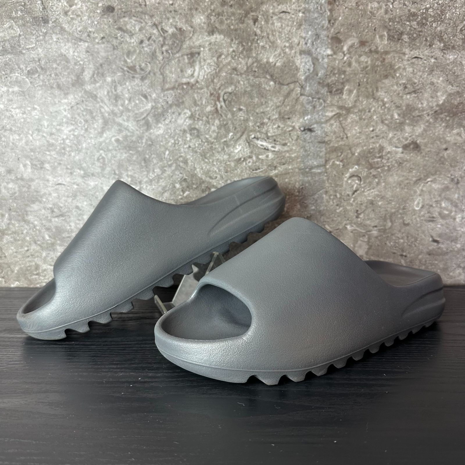 S622 人気商品 adidas Yeezy Slide 