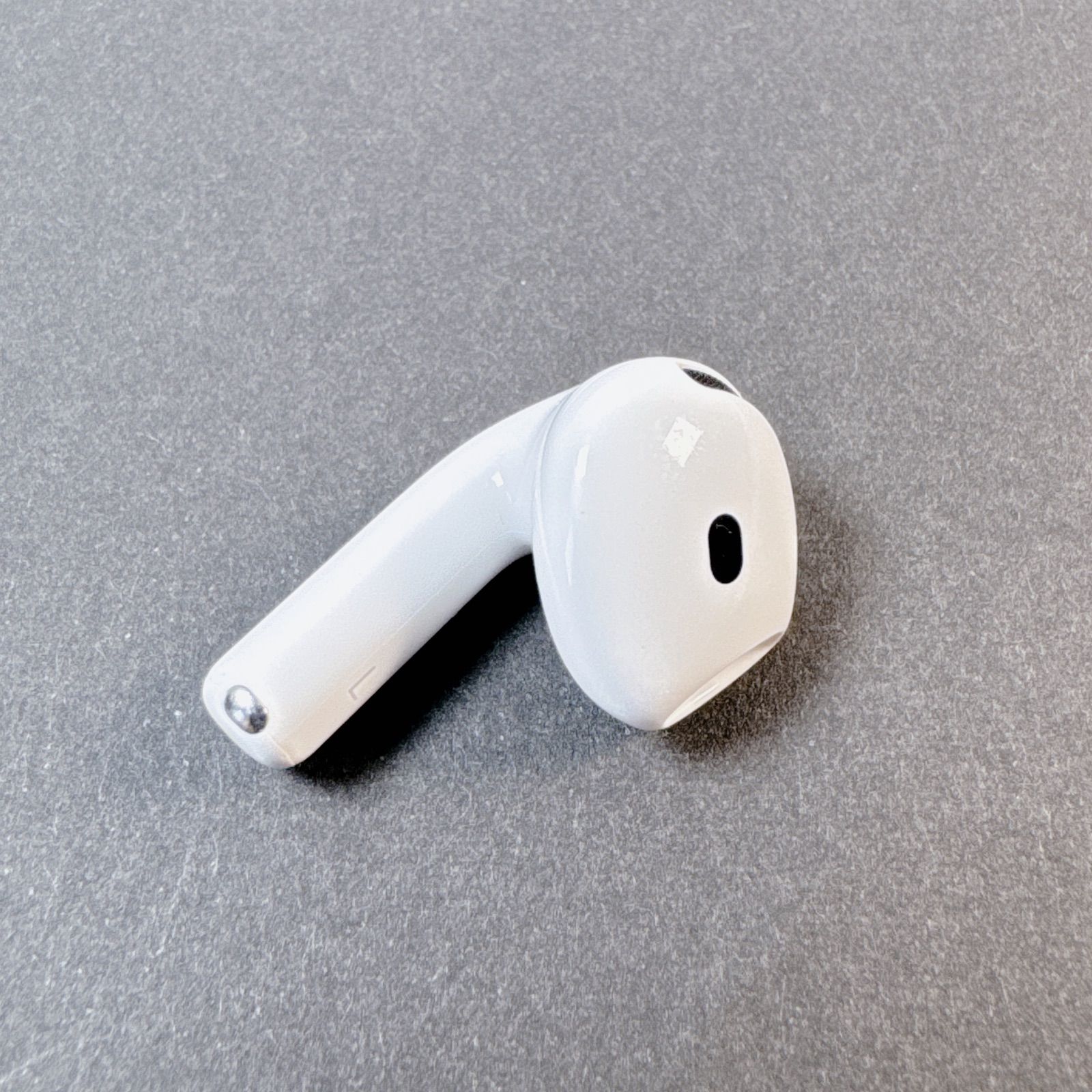 AirPods エアポッズ 第4世代 左イヤホン A3053 ANC非対応 Apple 純正
