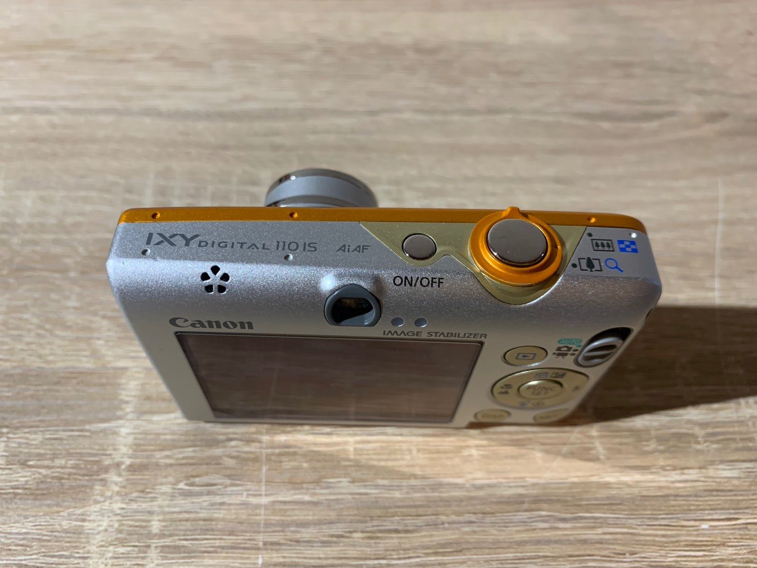 7367 Canon IXY DIGITAL 110 IS オレンジ デジカメ ジャンク品 - メルカリ