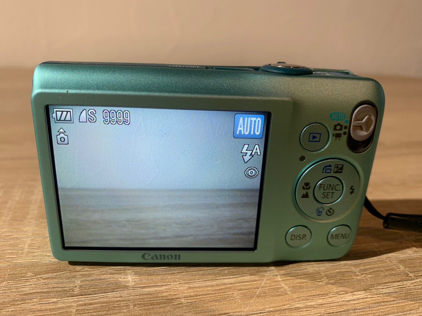 7368 Canon IXY 200F ブルー デジカメ 動作確認済み - メルカリ