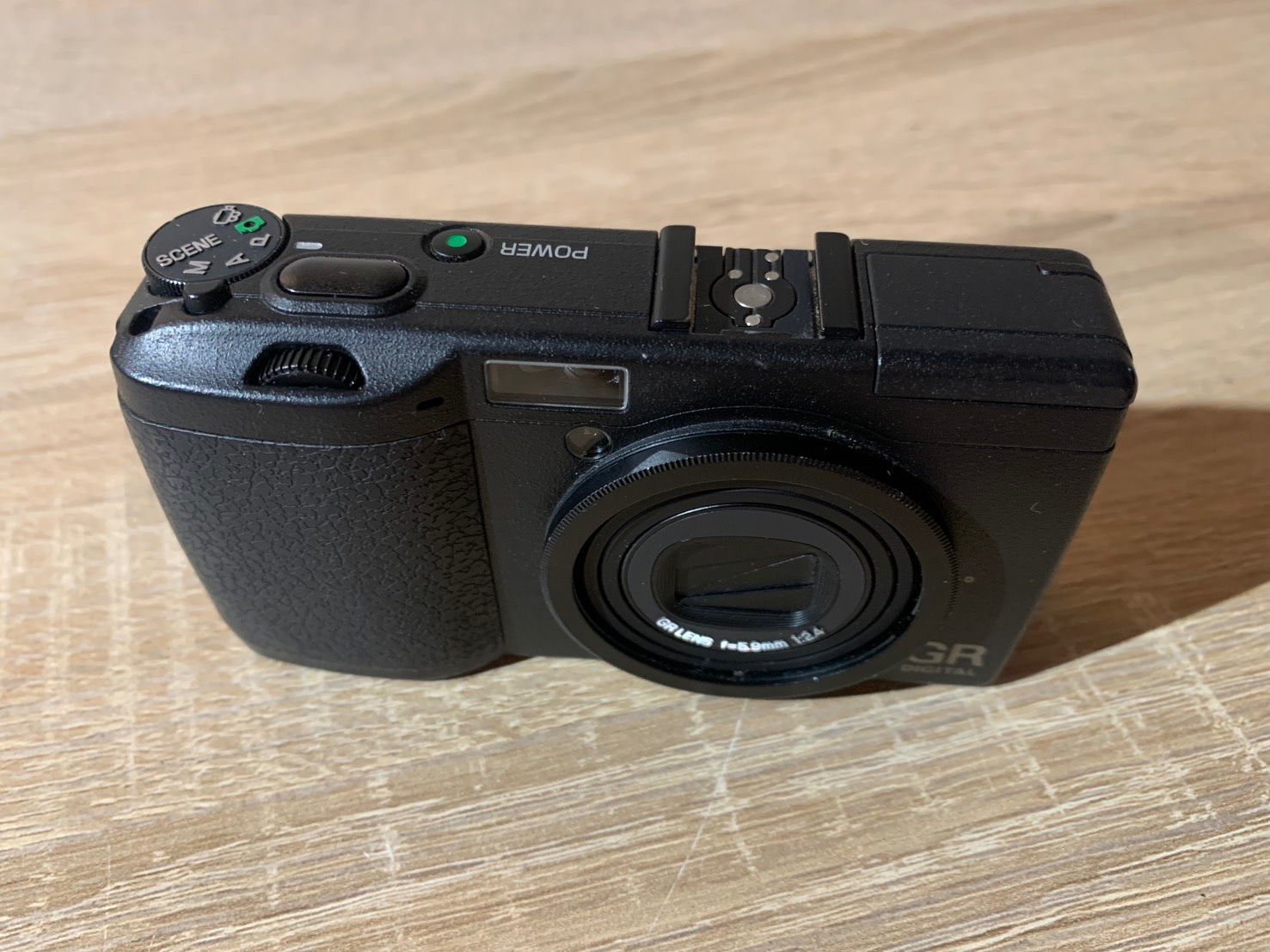 7372 RICOH GR DIGITAL 初代 ブラック デジカメ ジャンク品 - メルカリ