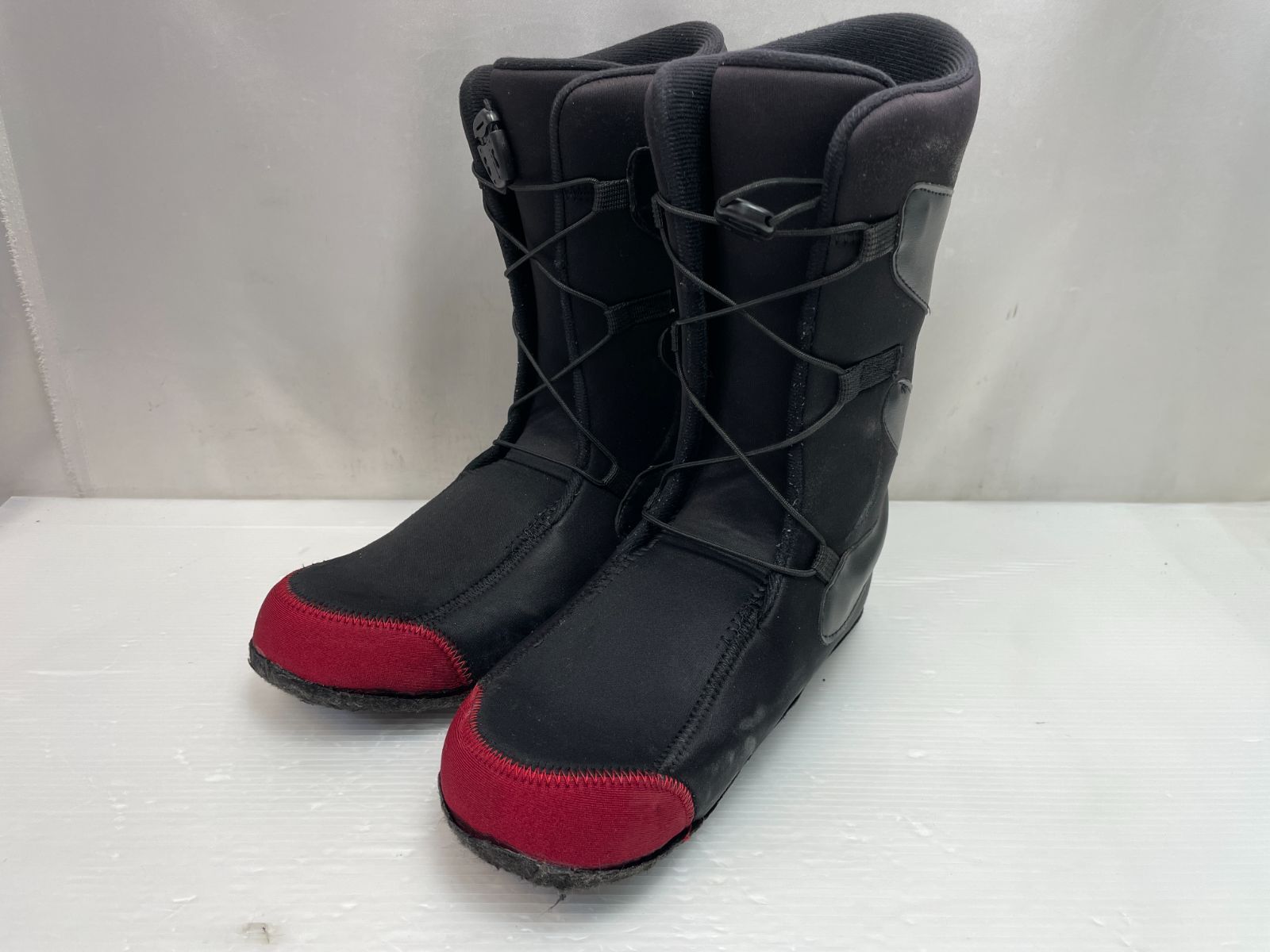 BUZRUN スノーボードブーツ ブラック/レッド　28cm ◇ スノーボード ブーツ インナー BUZRUN 26.0 cm snb-251018-01