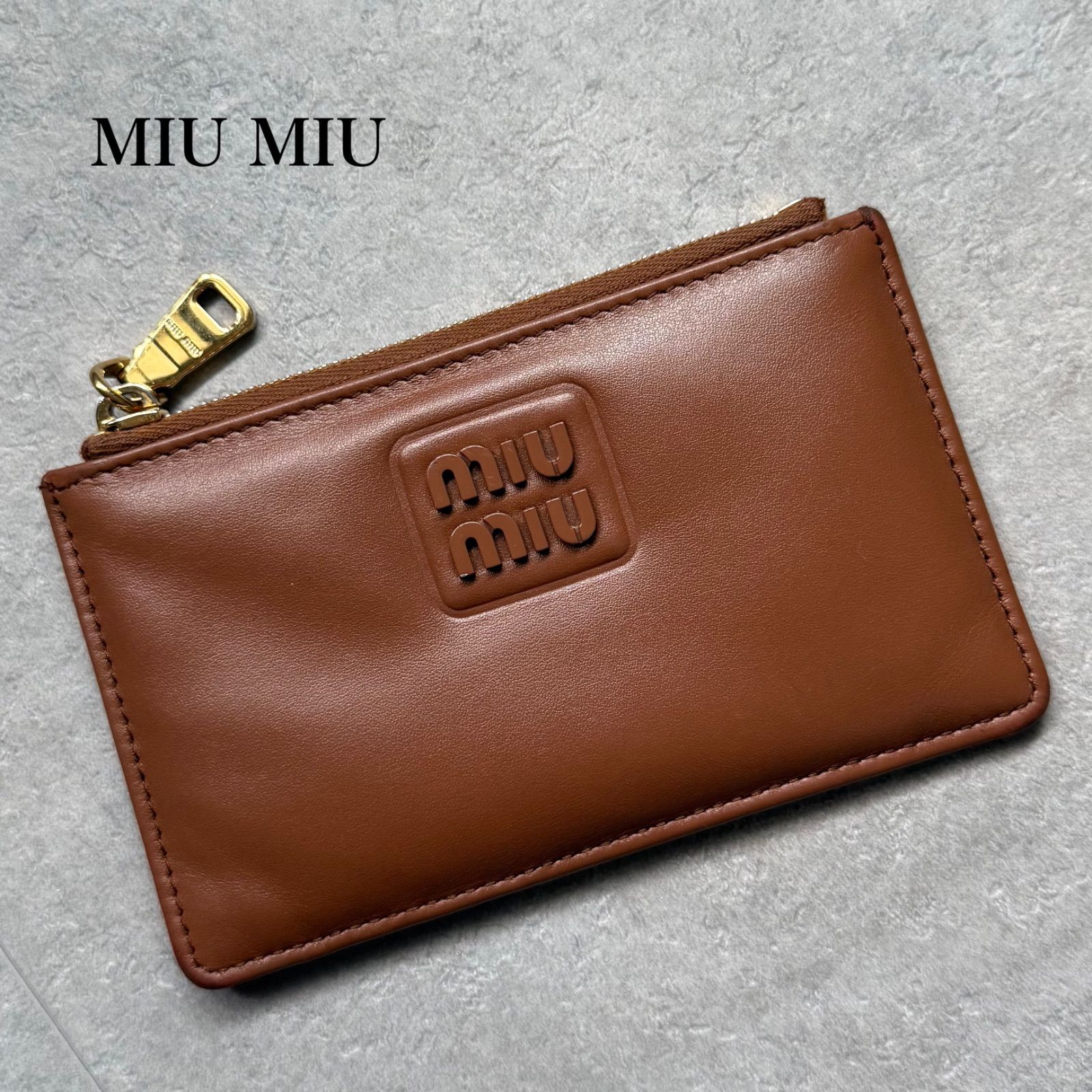 MIU MIU ミュウミュウ フラグメントケース コインケース 小銭入れ