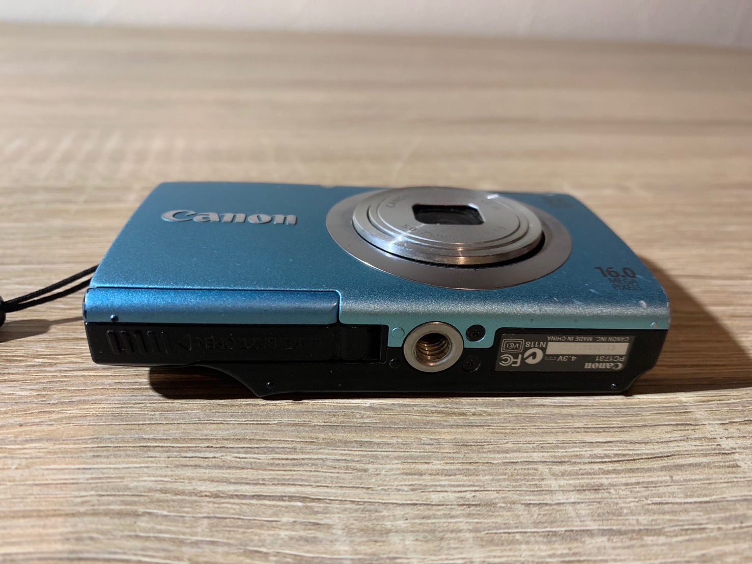 7383 Canon PowerShot A2400 IS ブルー デジカメ ジャンク品 - メルカリ