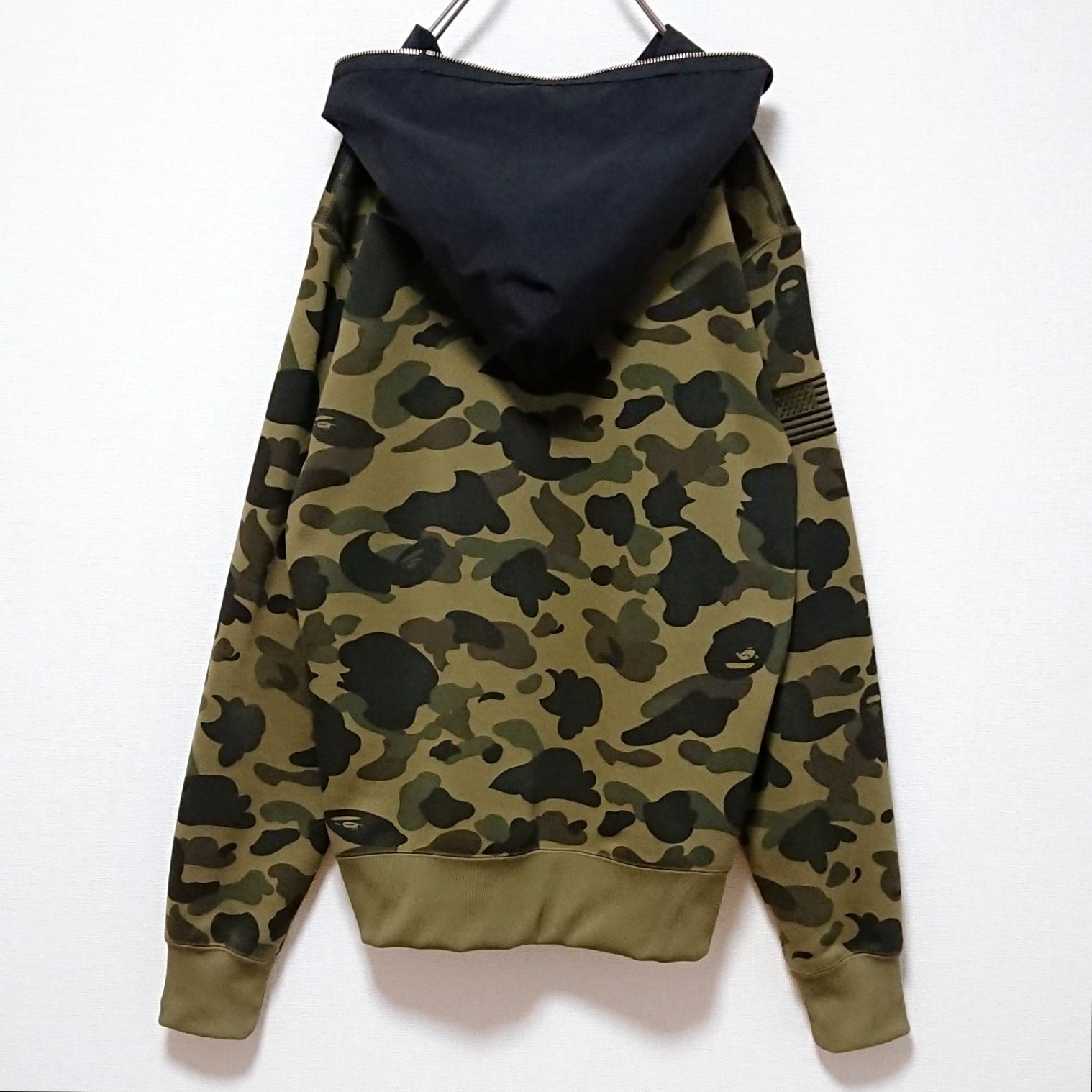 希少 アベイシングエイプ ワッペン 刺繍 ロゴ サル カモフラ ジップ