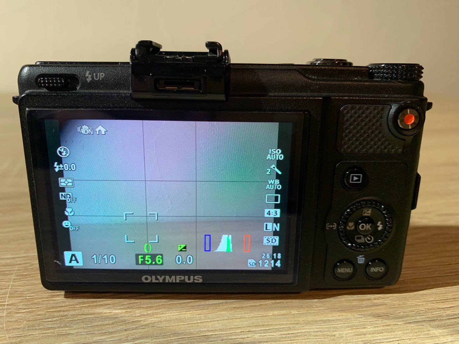 7410 OLYMPUS XZ-1 ブラック デジカメ ジャンク品 - メルカリ