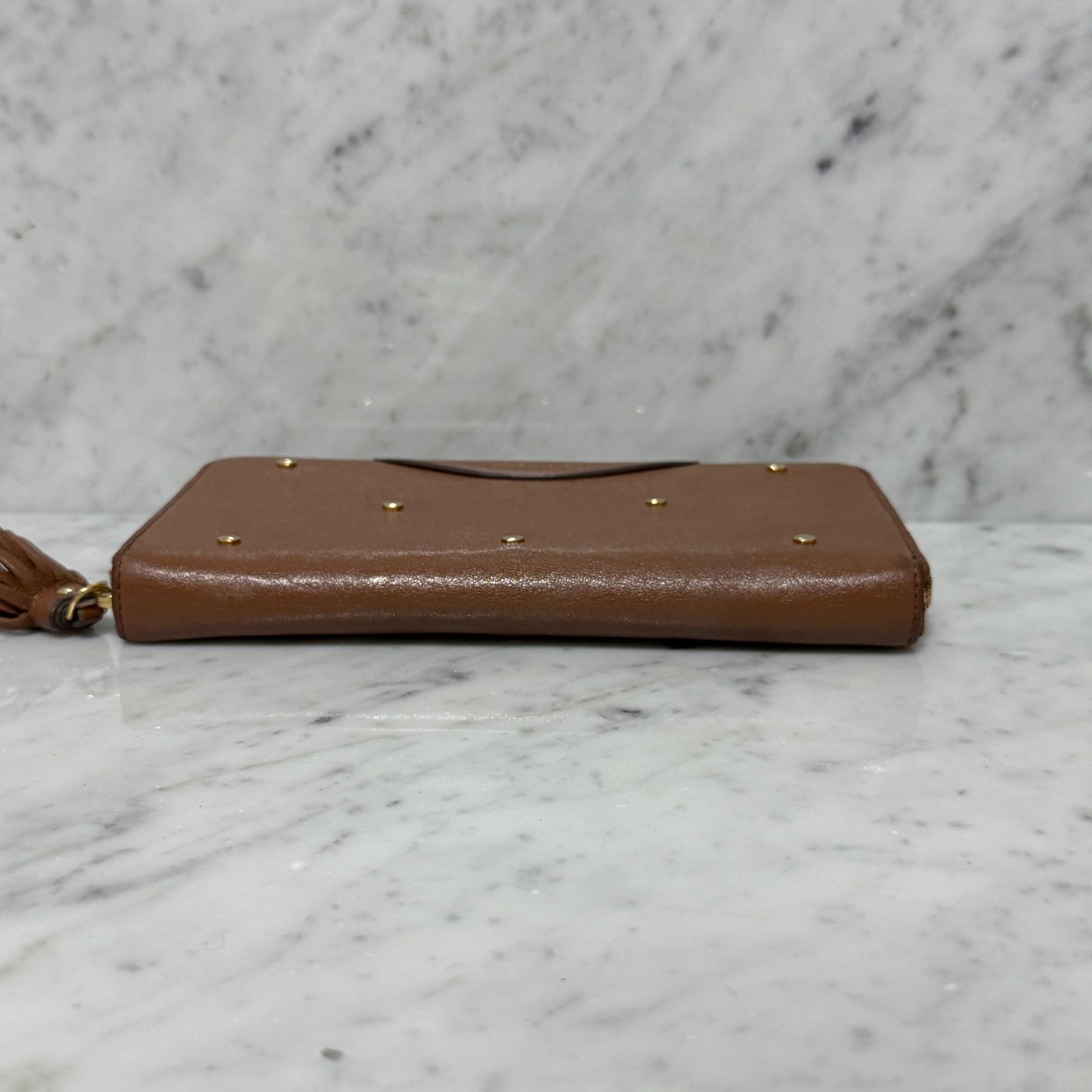 ANYA HINDMARCH アニヤハインドマーチ 長財布 スタッズ 本革 レザー