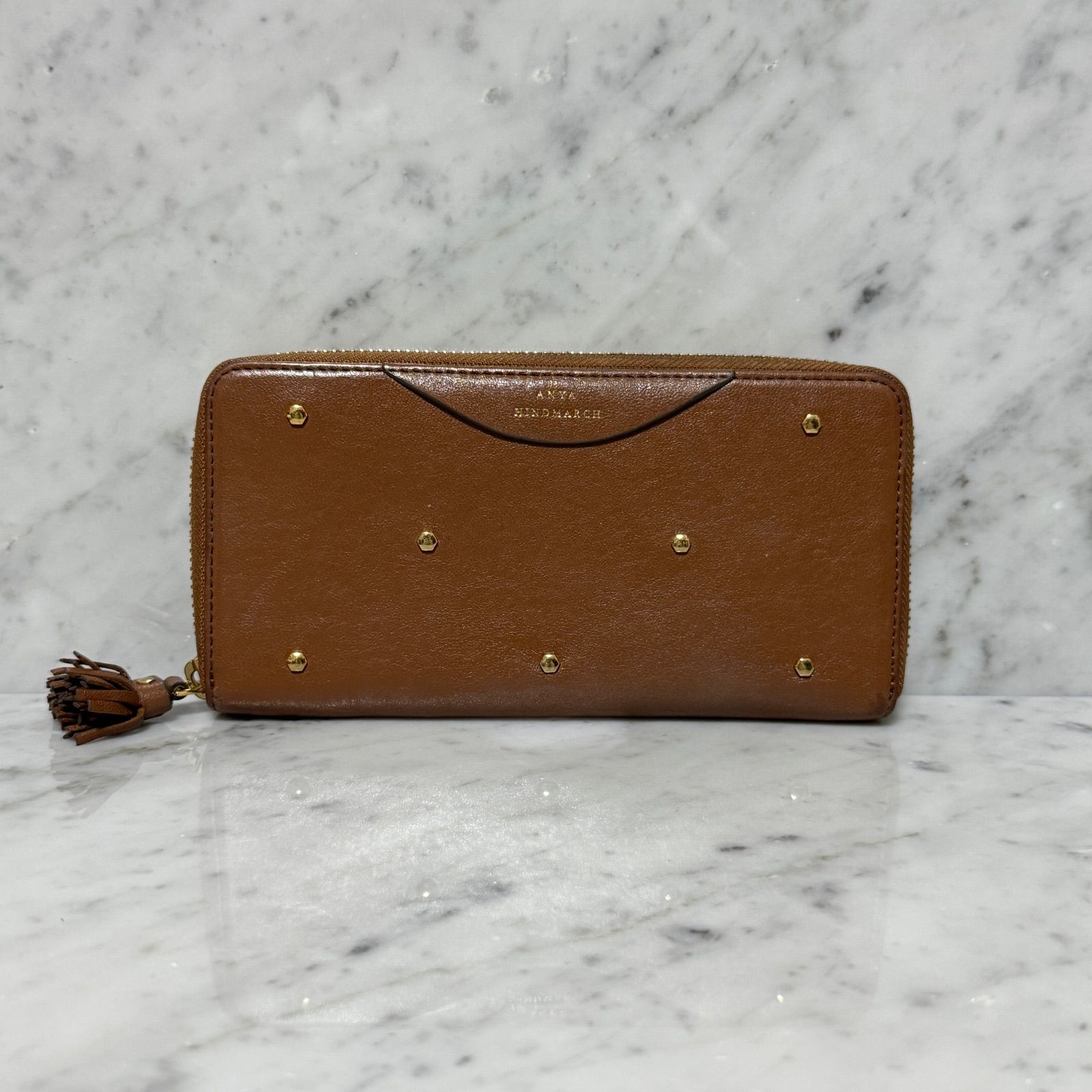 ANYA HINDMARCH アニヤハインドマーチ 長財布 スタッズ 本革 レザー