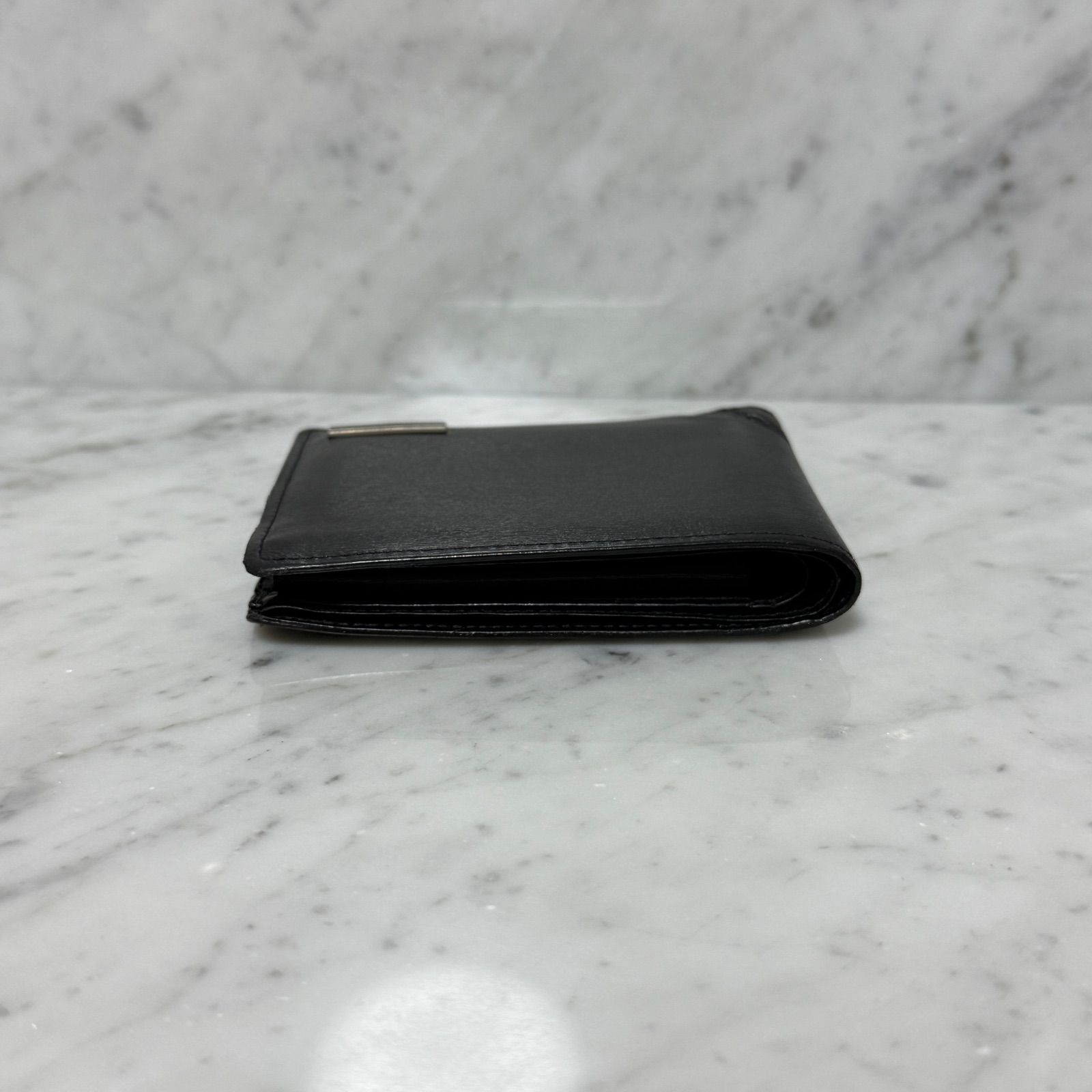 公式 ✨未使用級✨ バーバリー 二つ折り ロゴ刻印 本革レザー ビジネス