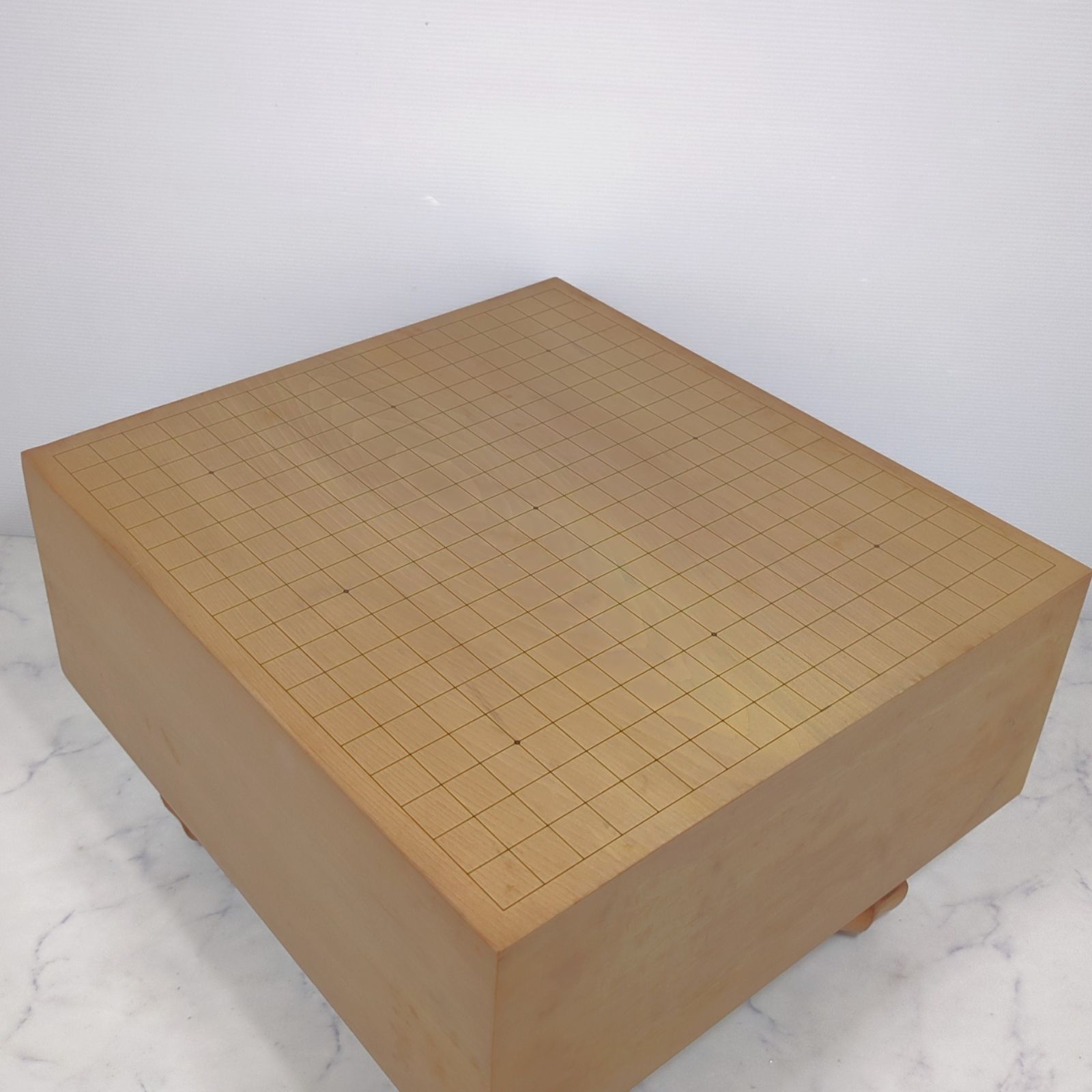 囲碁盤 基盤 板目 木裏 極厚 6寸 へそあり 脚付 高級 骨董 桐箱 囲碁盤 基盤 板目 木裏 極厚 6寸 へそあり 脚付 高級