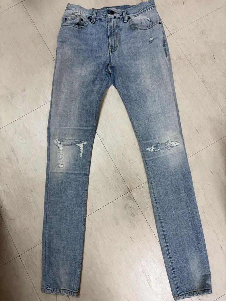 Saint Laurent サンローラン ライトブルー ダメージ デニム