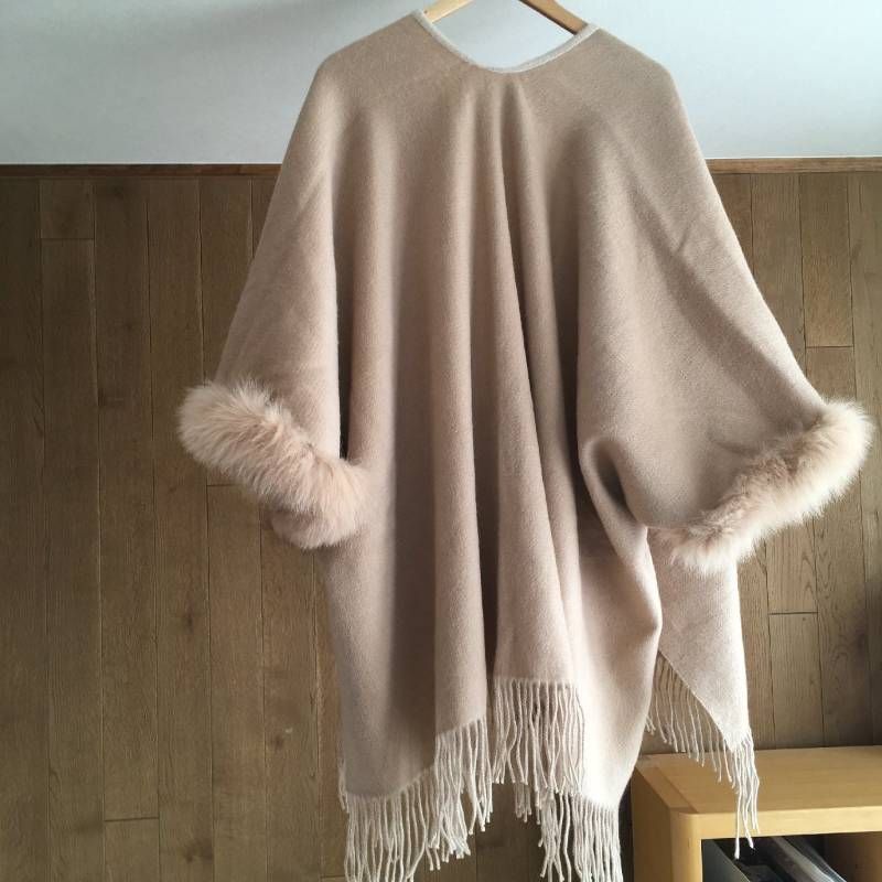 極美品 　カシミヤ100% CASHMERE　フォックス　ポンチョ 極美品 カシミヤ100% CASHMERE フォックス ポンチョ ポンチョ ケープ