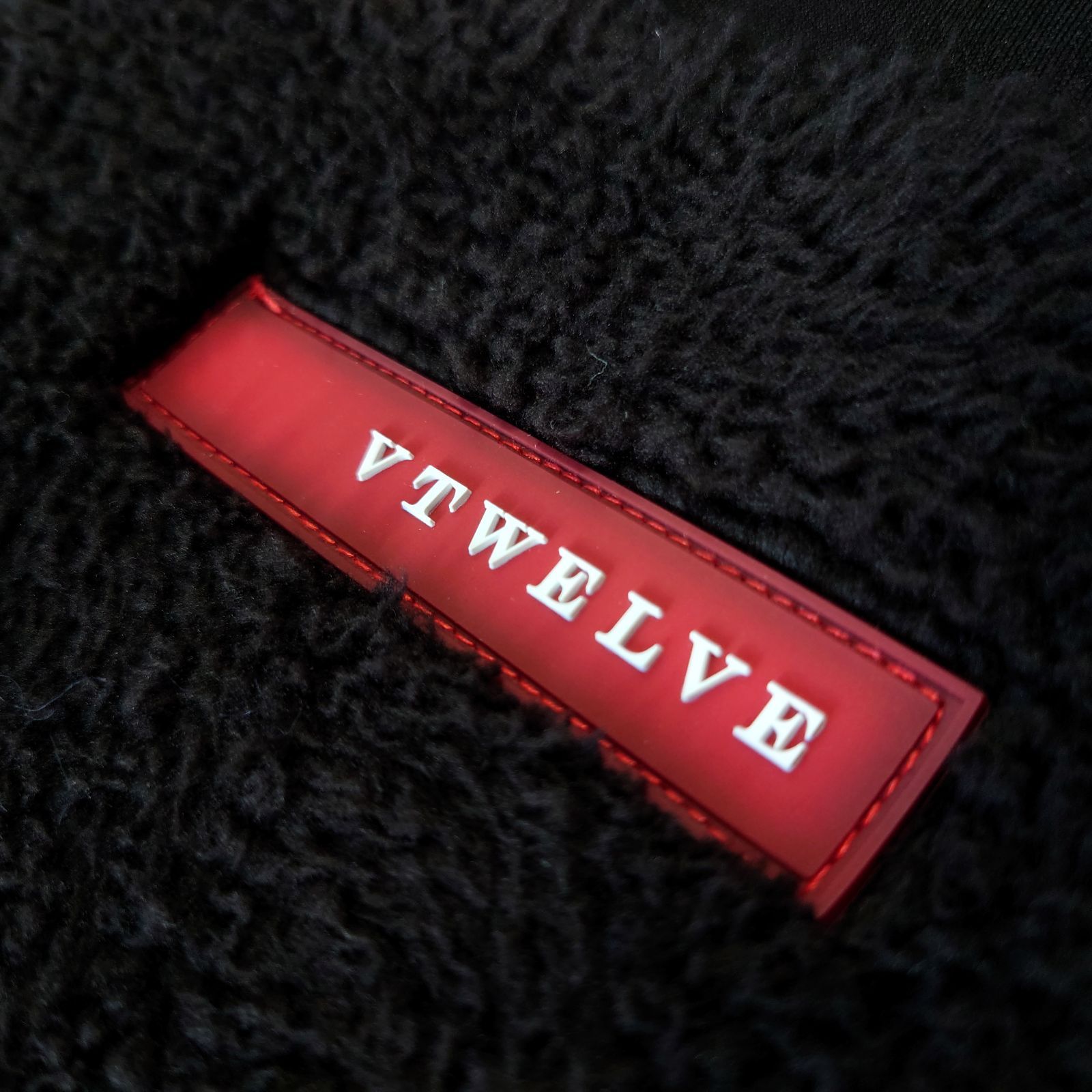 V12 VTWELVE ブラック 裏起毛 ジャケット M 美品 V12 VTWELVE GOLF ボアジャケット ブラック メンズ ドッキング