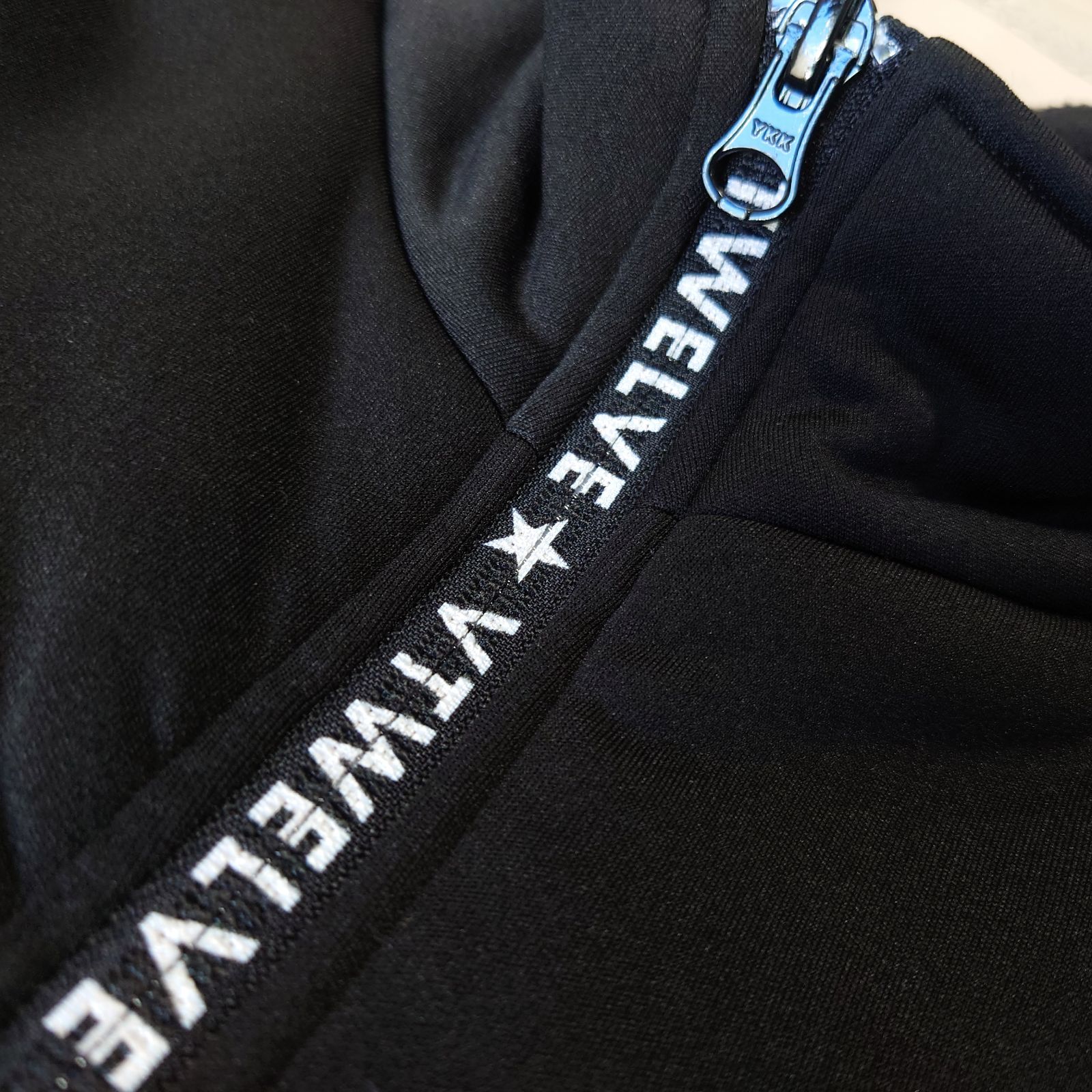 美品 V12 VTWELVE GOLF ボアジャケット ブラック メンズ ドッキング