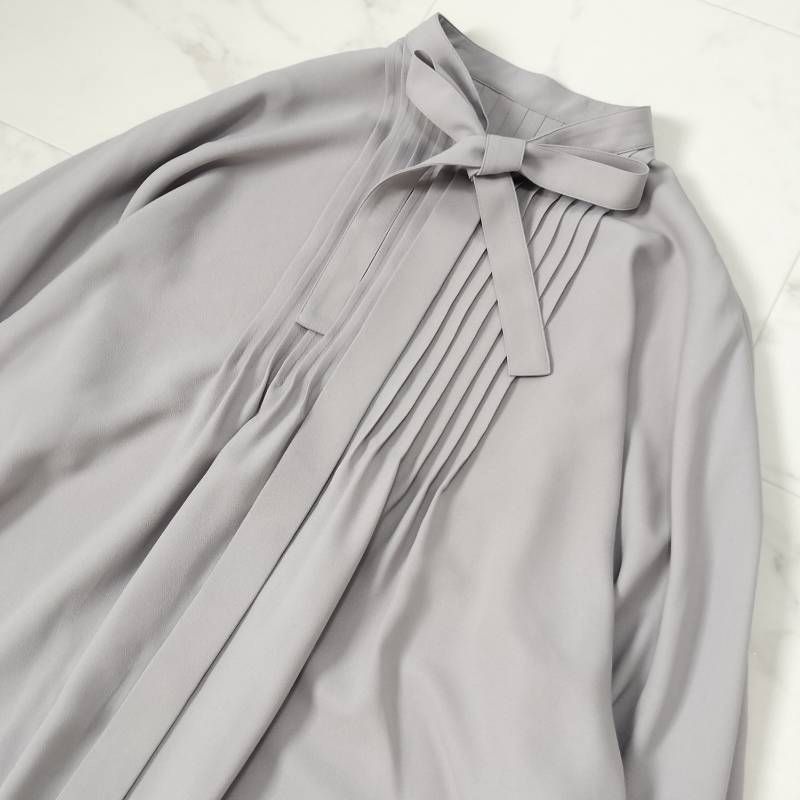 アドーア　リボンタイ　長袖ブラウス　グレージュ　変形袖　38 アドーア リボンタイ 長袖ブラウス グレージュ 変形袖 38
