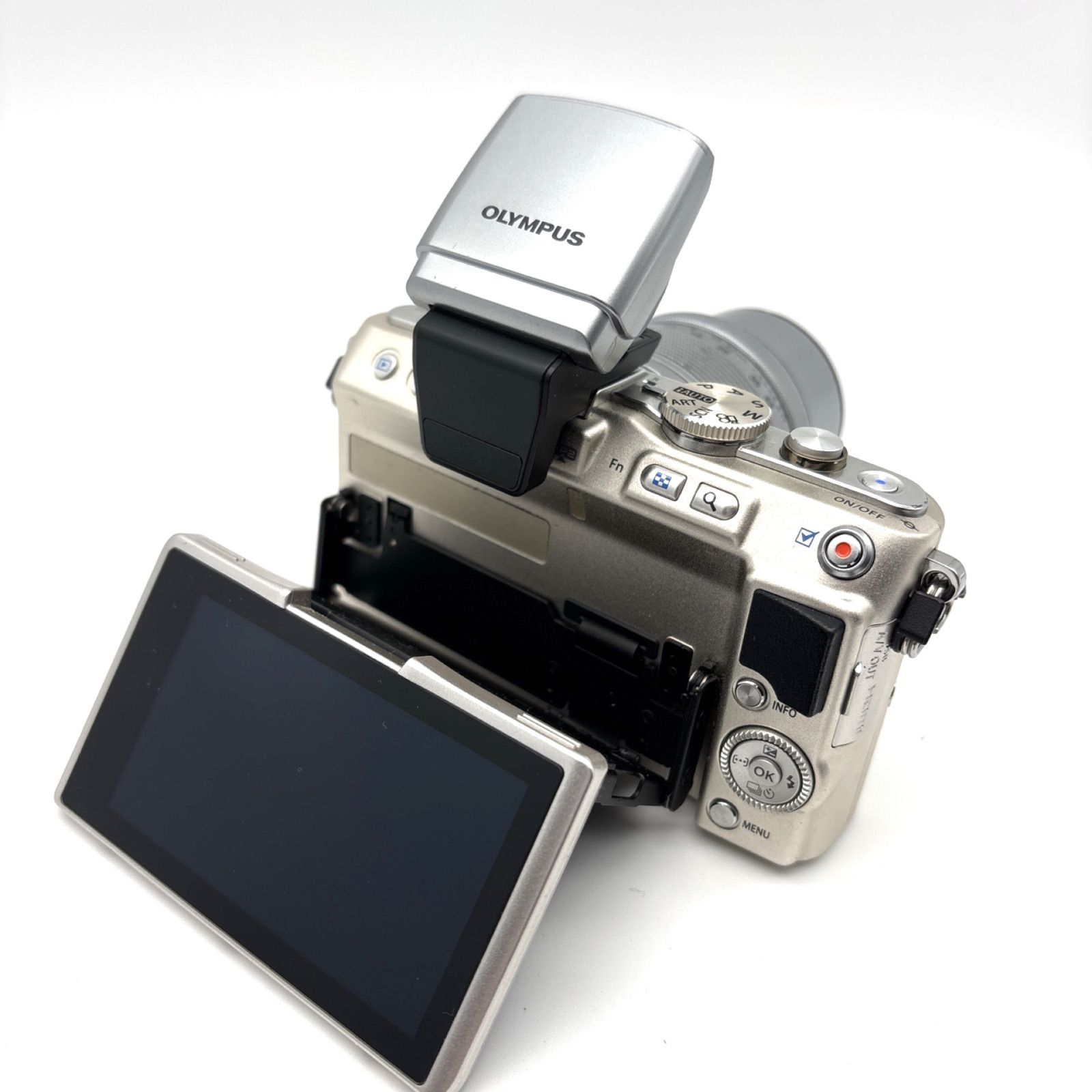 ☆美品！OLYMPUS E-PL6 レンズキット シルバー PEN Lite ミラーレス