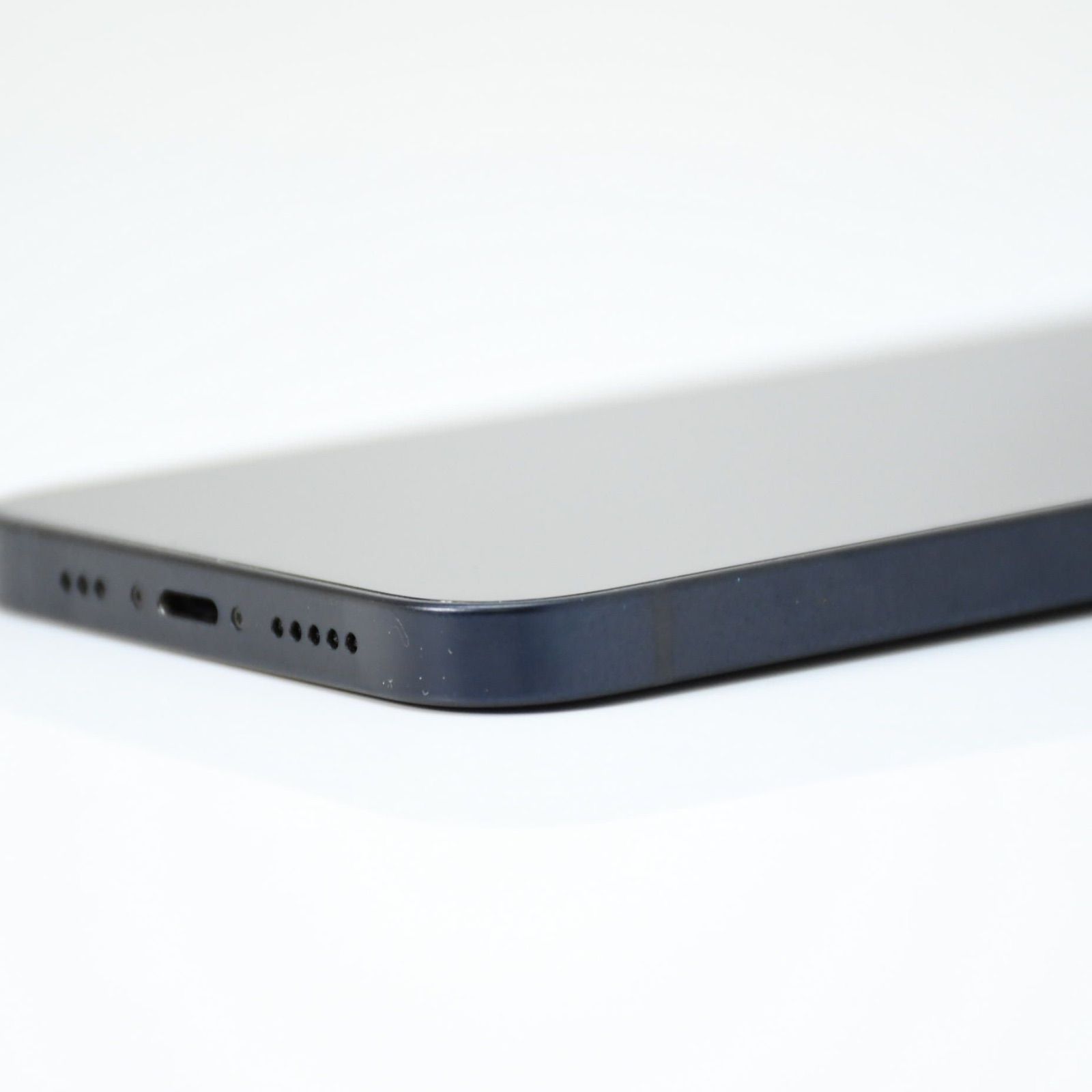 純正バッテリー最大容量 82％】SIMフリー iPhone12 64GB ブラック