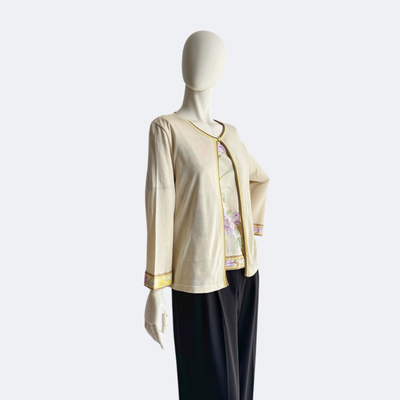 【美品】レオナール 花柄 長袖カットソー ベージュ LEONARD レオナール アンサンブル 花柄 ベージュ 綿100 日本製 - メルカリ