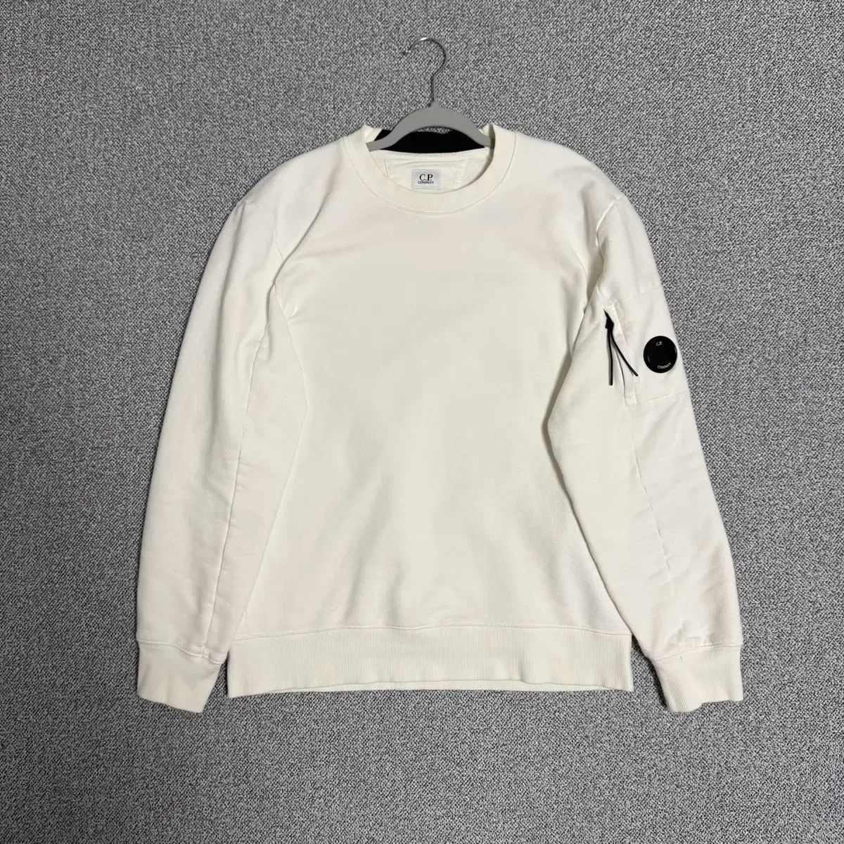 C.P. COMPANY シーピーカンパニー スウェット 白 XL - メルカリ