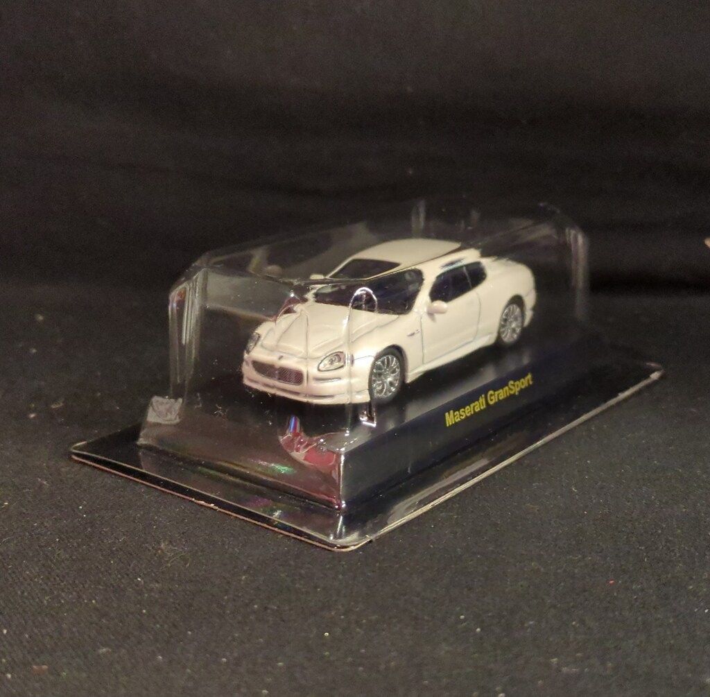 京商 1/64マセラッティ ミニカーコレクション GranSport(ホワイト