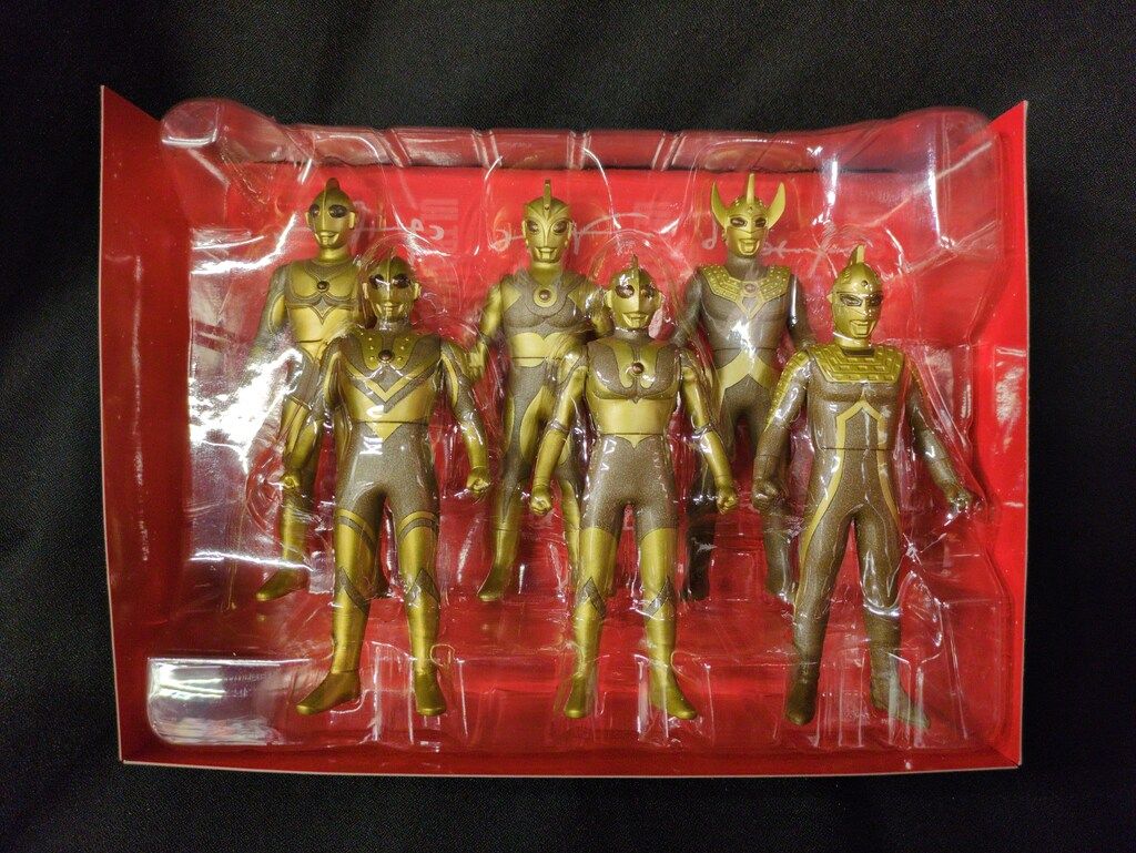 バンダイ 放送開始50年記念 ウルトラ6兄弟スペシャルセット - メルカリ