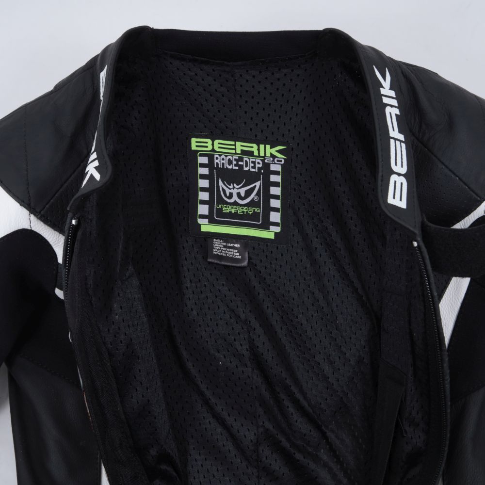 返品 サイズ相談 試着可/大分発◇44◇MFJ公認 未使用保管品 レザー