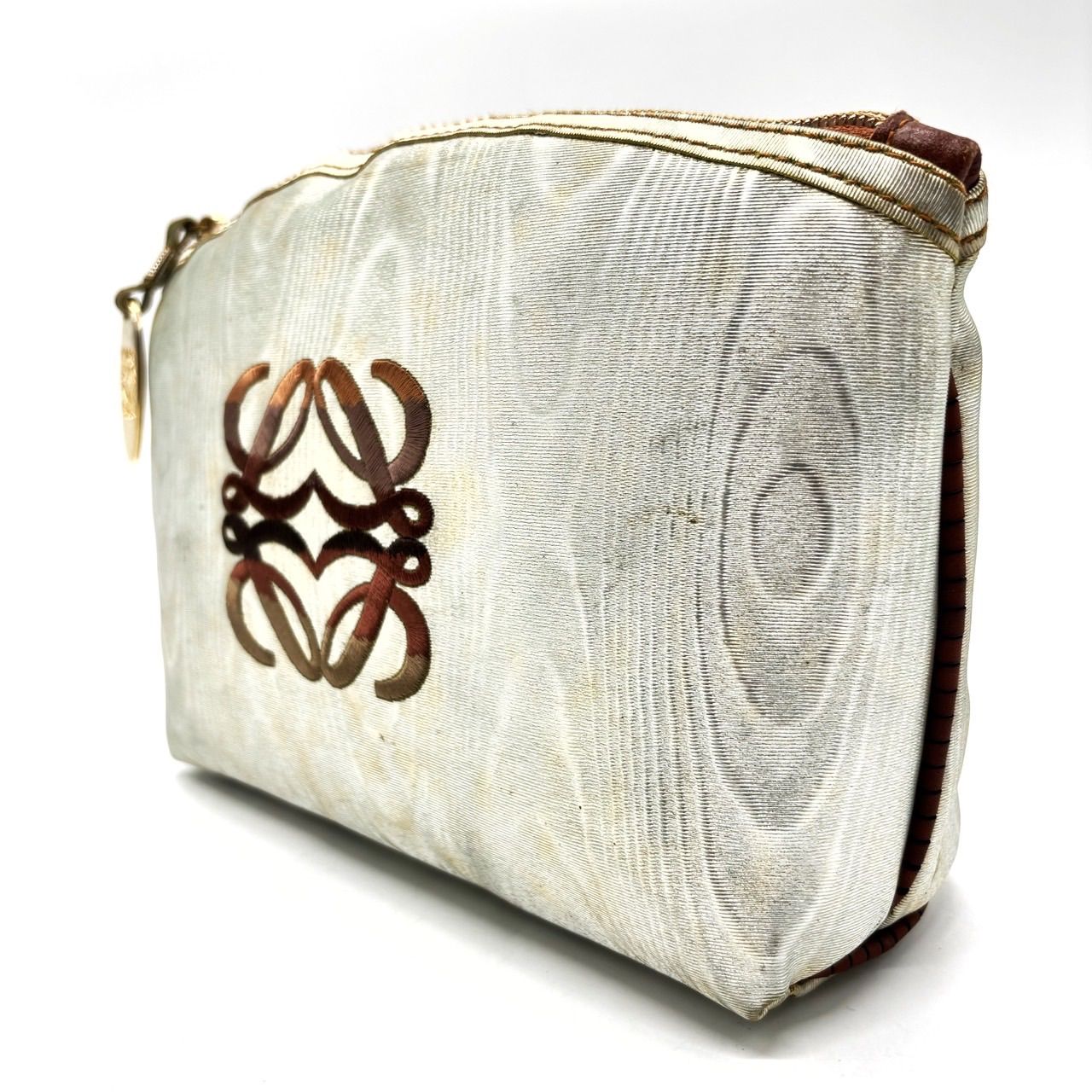 LOEWE ロエベ ポーチ アナグラム キャンバス セカンドバッグ クラッチバッグ ホワイト 白