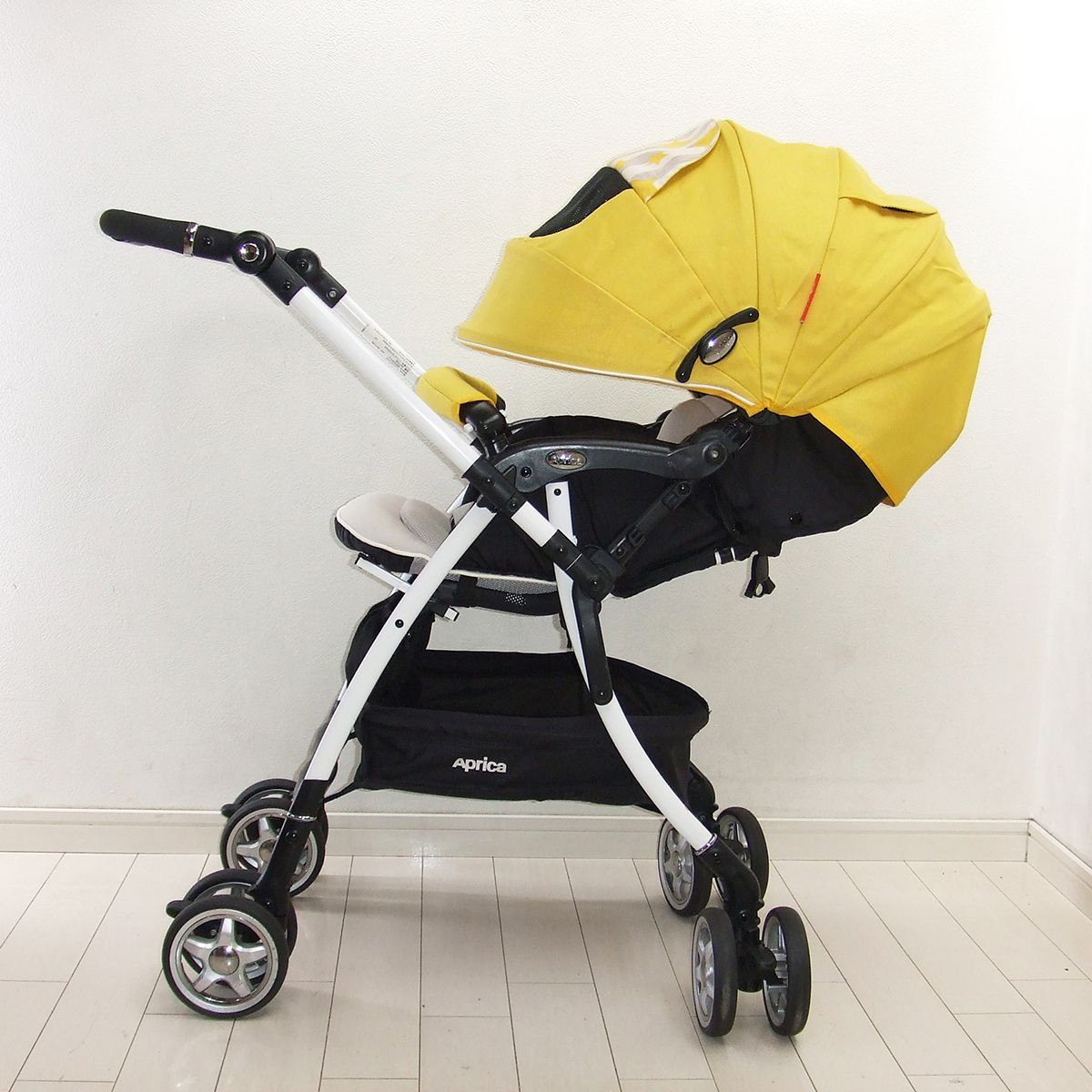 Aprica ベビーカー　中古 ベビーカー 中古 アップリカ ラクーナビッテ Aprica Bitte 1カ月から3
