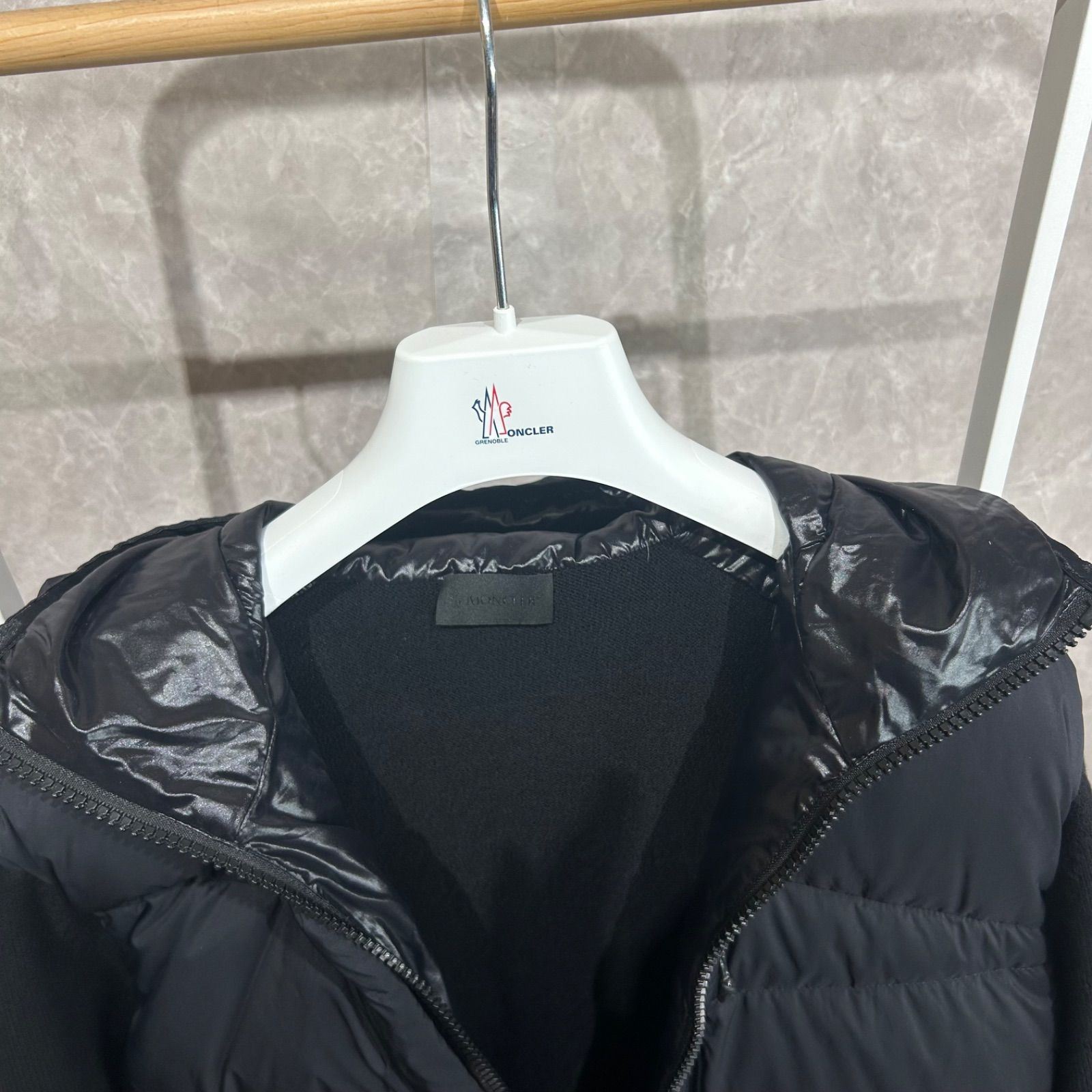 美品】 MONCLER モンクレール ハイブリッドダウンニットジャケット黒M